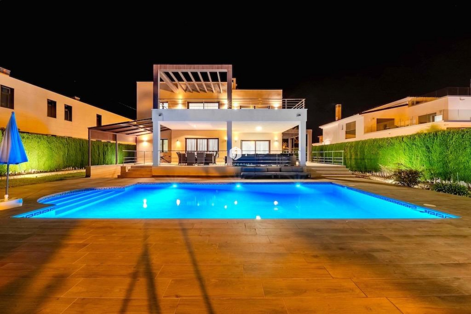 Aus zweiter Hand - Villa -
Cabo Roig - Costa Blanca