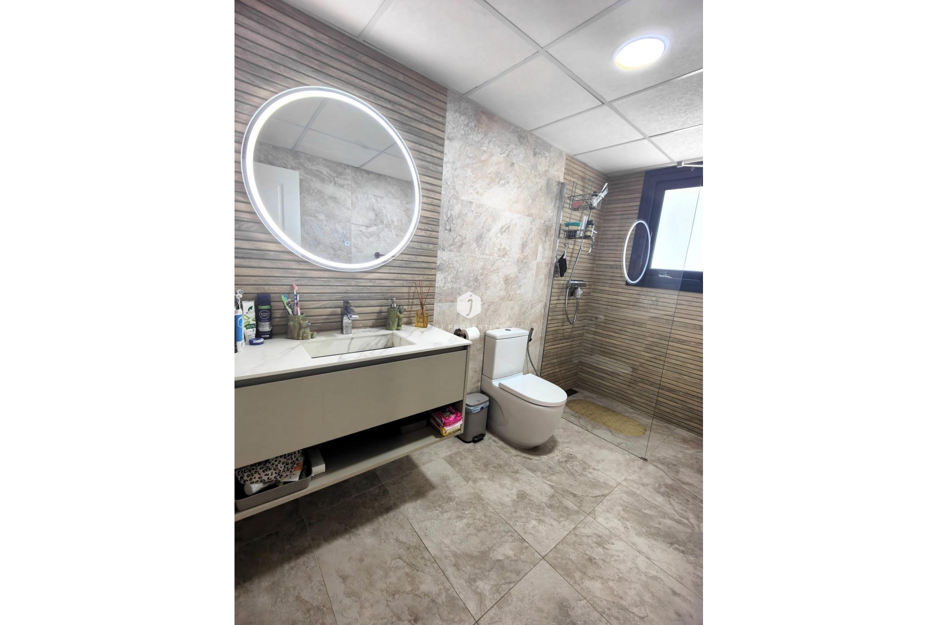 Aus zweiter Hand - Villa -
Cabo Roig - Costa Blanca