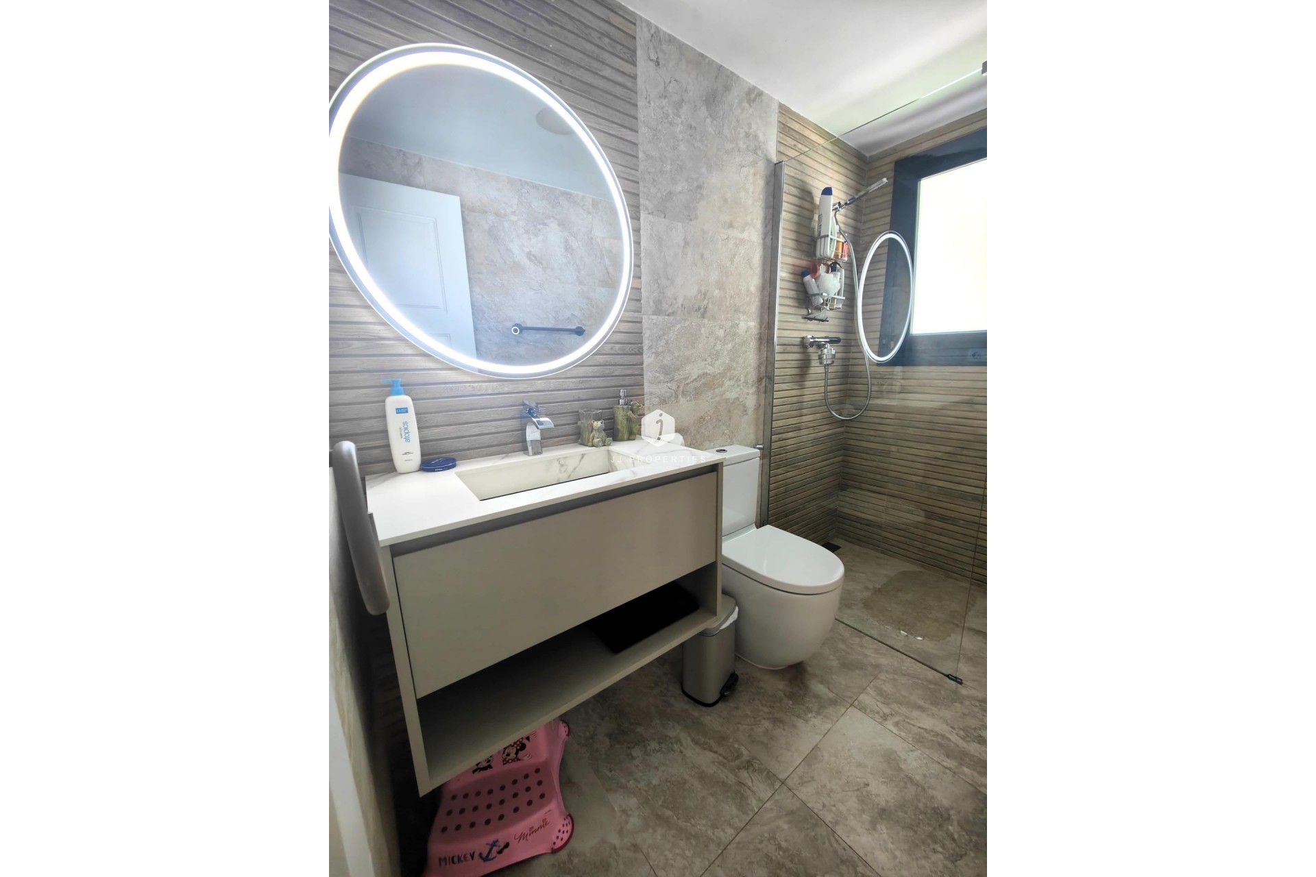 Aus zweiter Hand - Villa -
Cabo Roig - Costa Blanca