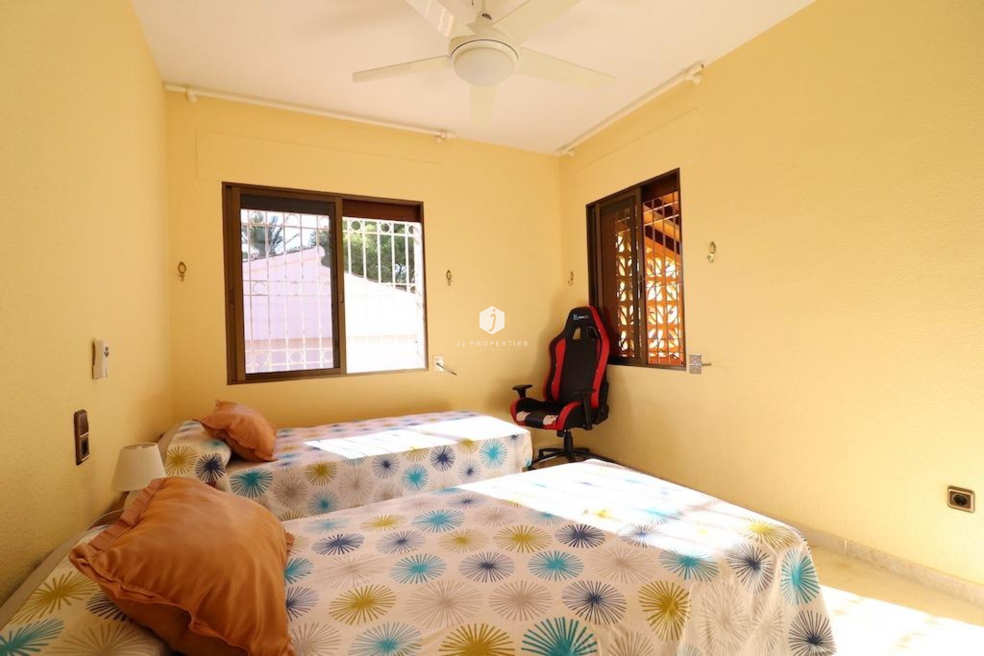 Aus zweiter Hand - Villa -
Cabo Roig - Costa Blanca