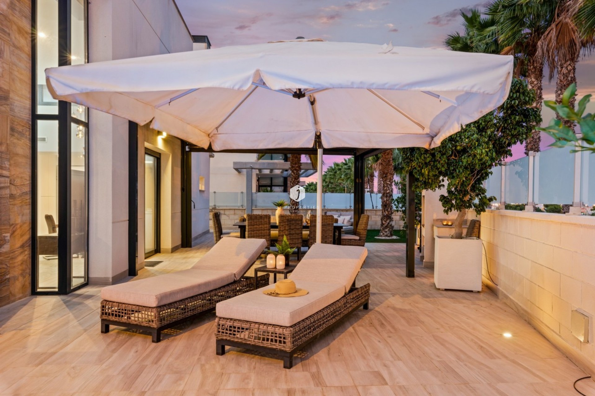 Aus zweiter Hand - Villa -
Cabo Roig - Costa Blanca