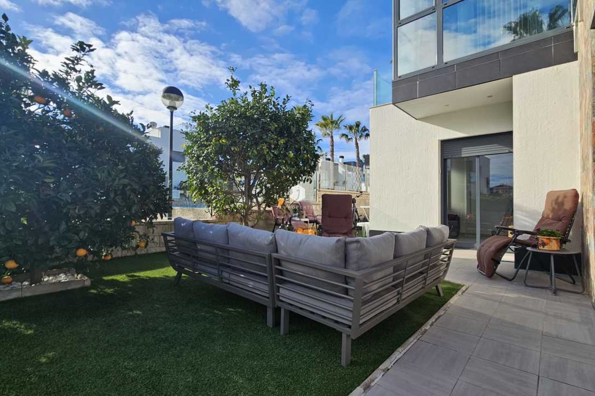 Aus zweiter Hand - Villa -
Cabo Roig - Costa Blanca