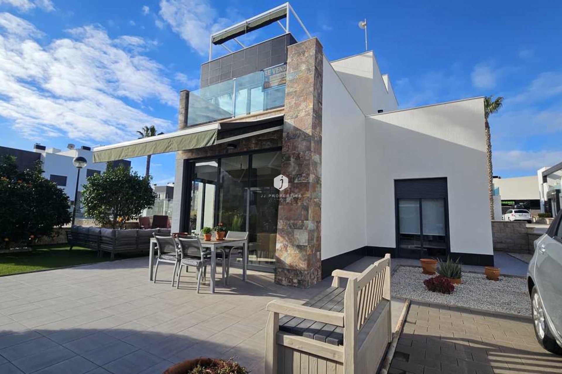 Aus zweiter Hand - Villa -
Cabo Roig - Costa Blanca