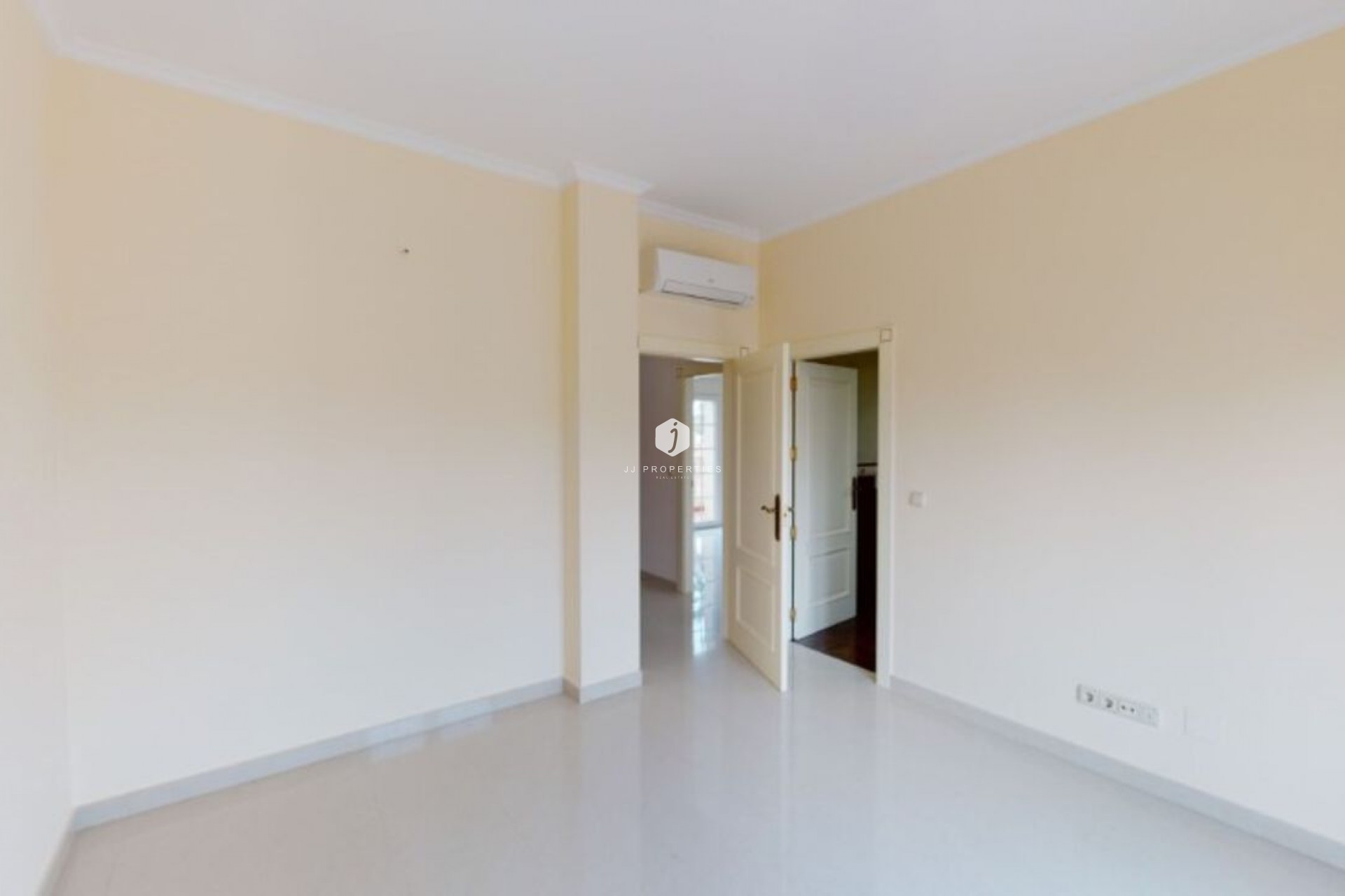 Aus zweiter Hand - Villa -
Cabo Roig - Costa Blanca