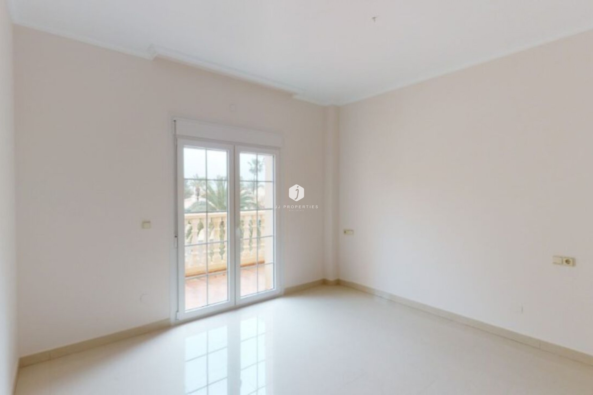 Aus zweiter Hand - Villa -
Cabo Roig - Costa Blanca