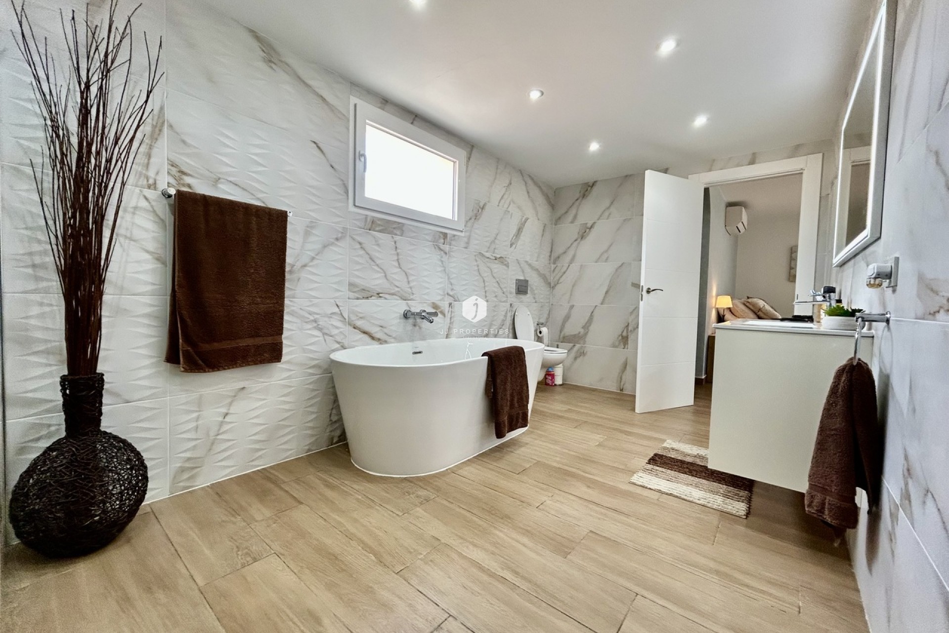 Aus zweiter Hand - Villa -
Cabo Roig - Costa Blanca