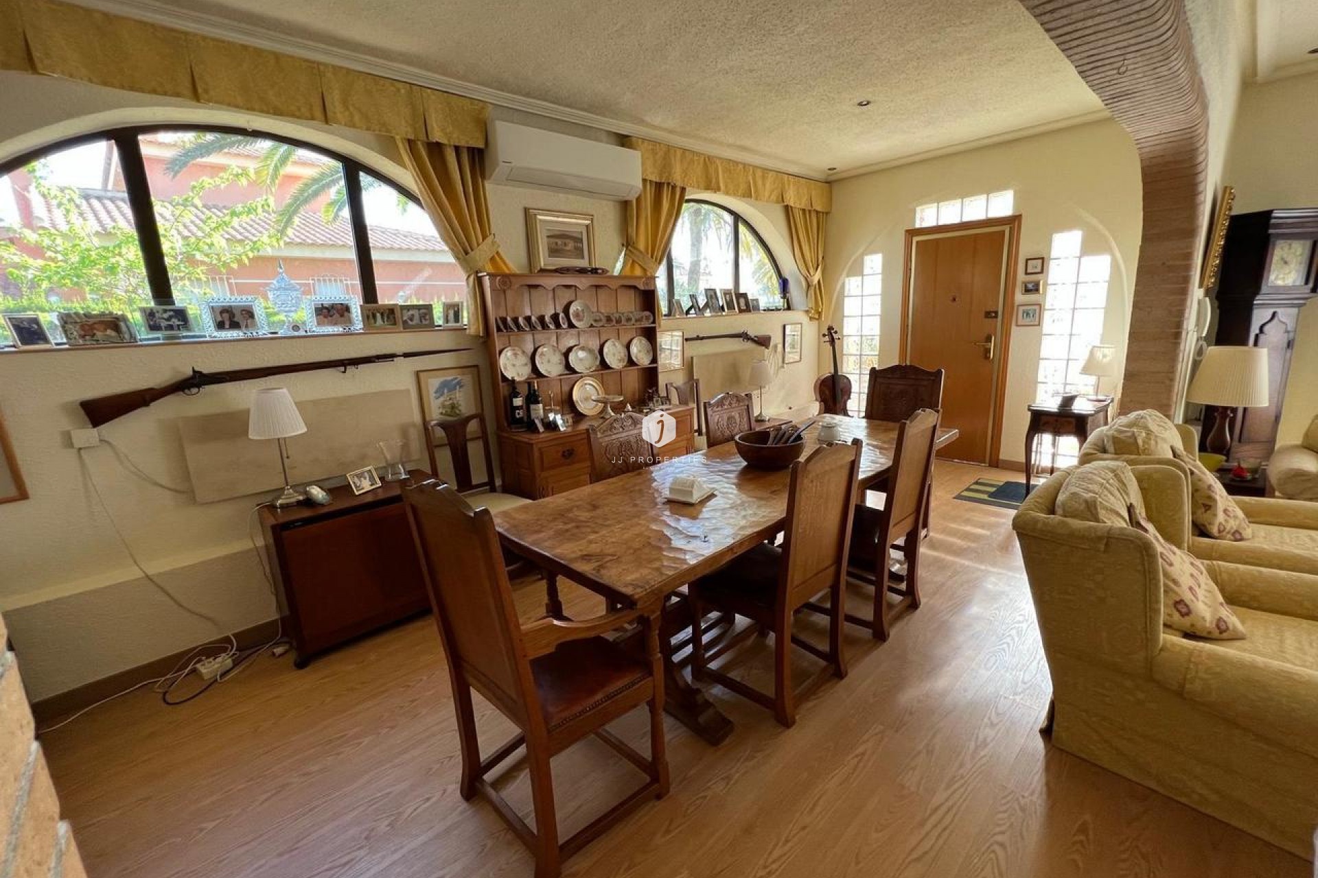 Aus zweiter Hand - Villa -
Cabo Roig - Costa Blanca