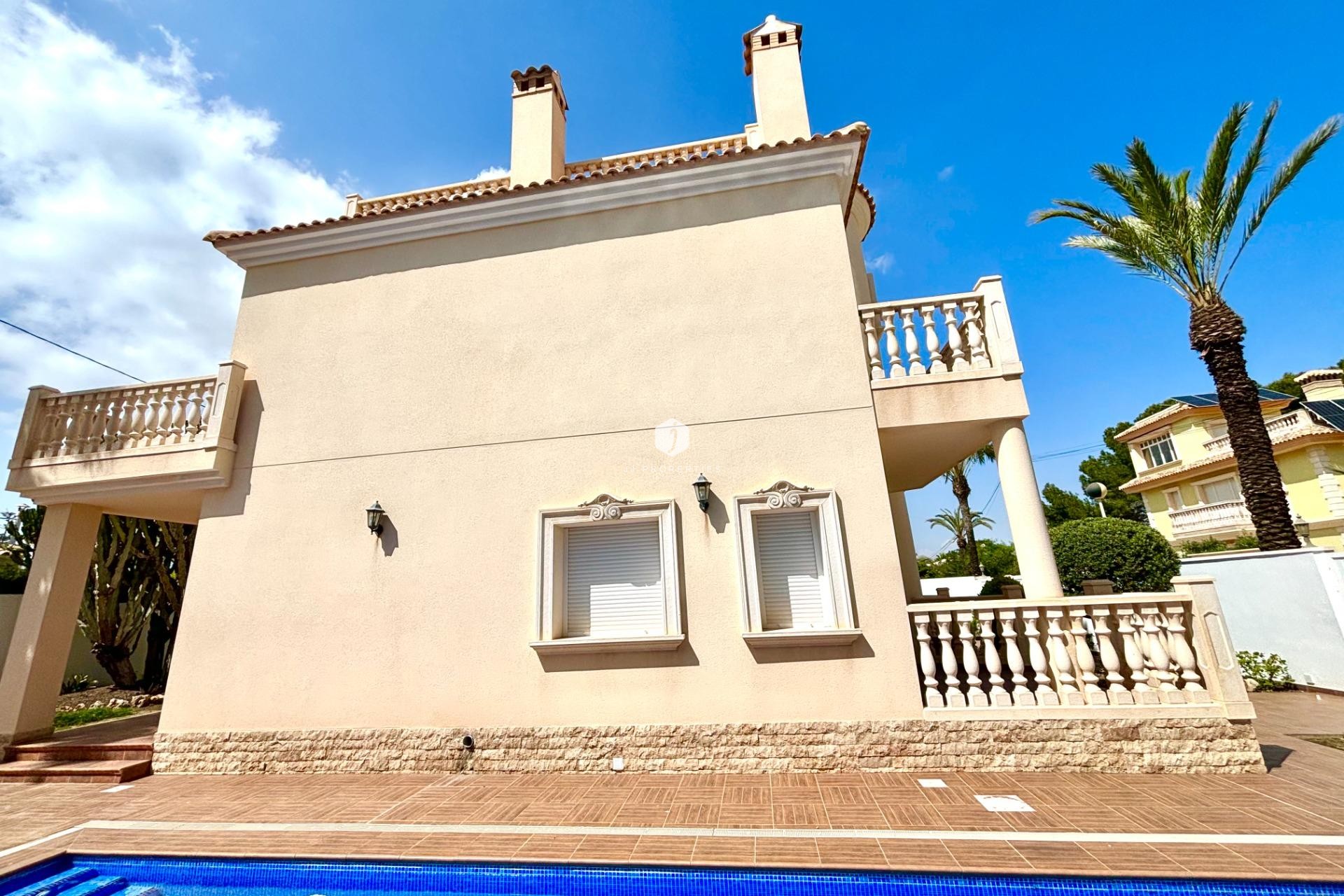 Aus zweiter Hand - Villa -
Cabo Roig - Costa Blanca