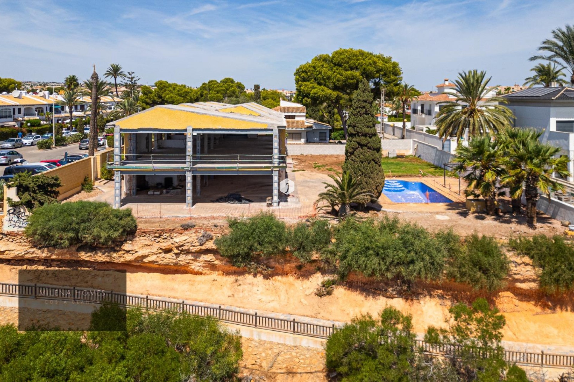 Aus zweiter Hand - Villa -
Cabo Roig