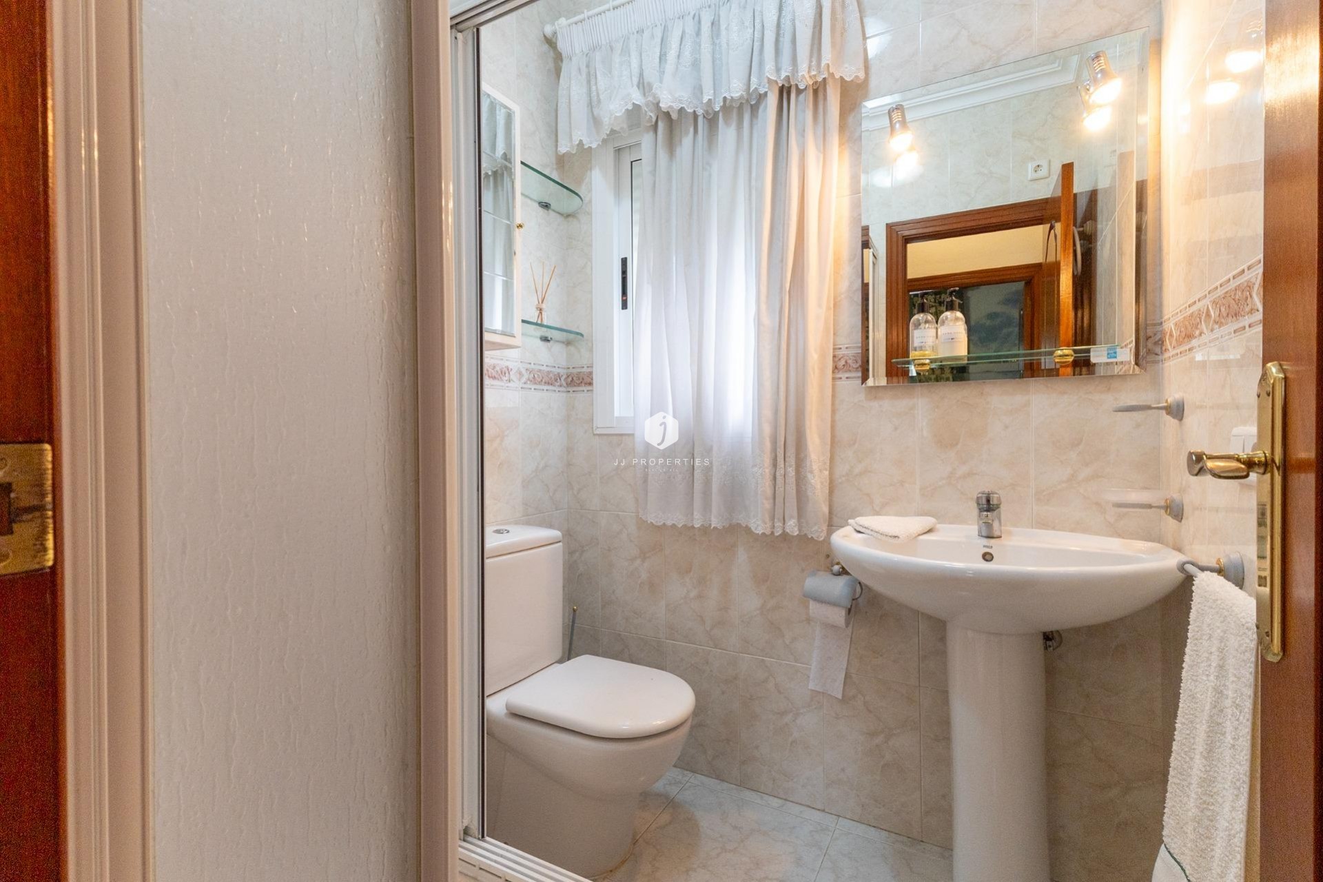 Aus zweiter Hand - Villa -
Ciudad Quesada - Ciudad Quesada - Doña Pepa