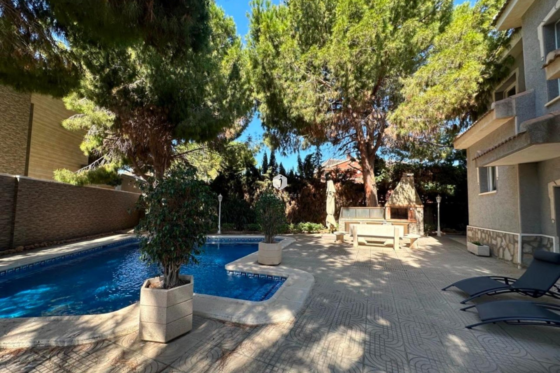 Aus zweiter Hand - Villa -
Ciudad Quesada - Ciudad Quesada - Doña Pepa