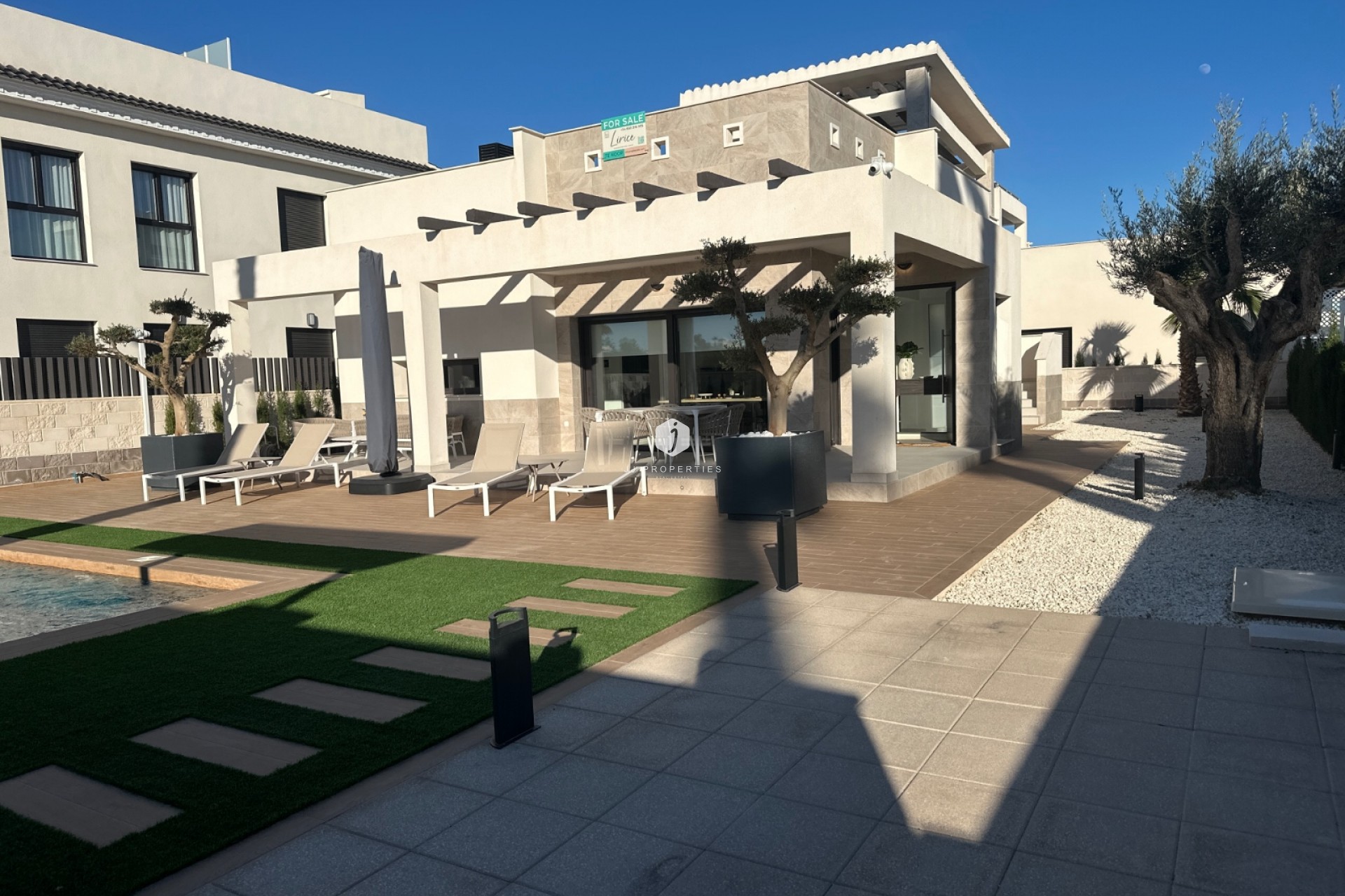 Aus zweiter Hand - Villa -
Ciudad Quesada - Costa Blanca