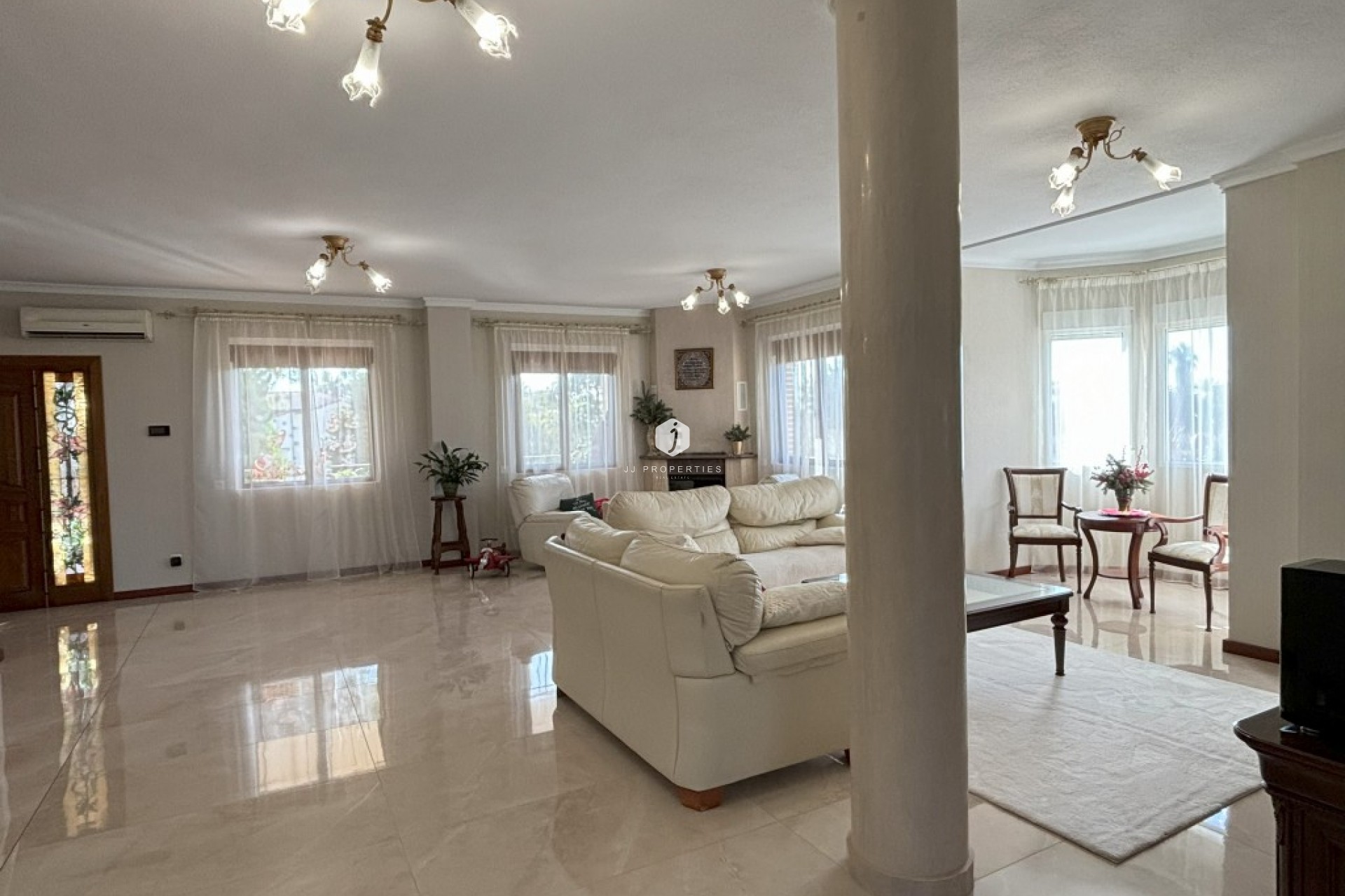 Aus zweiter Hand - Villa -
Ciudad Quesada - Costa Blanca