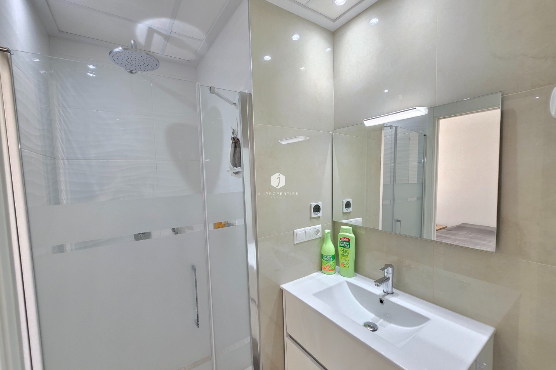 Aus zweiter Hand - Villa -
Ciudad Quesada - Costa Blanca