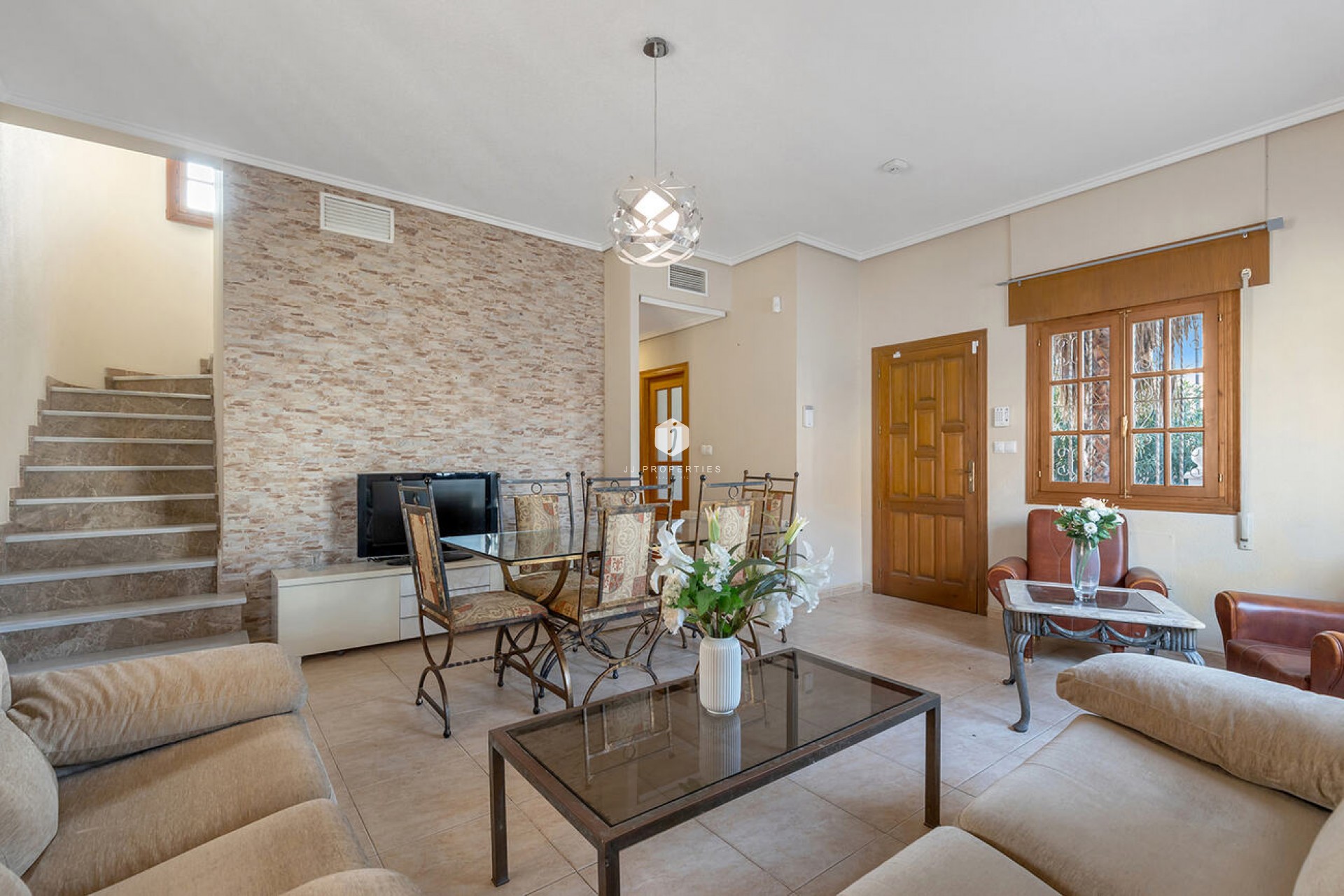 Aus zweiter Hand - Villa -
Ciudad Quesada