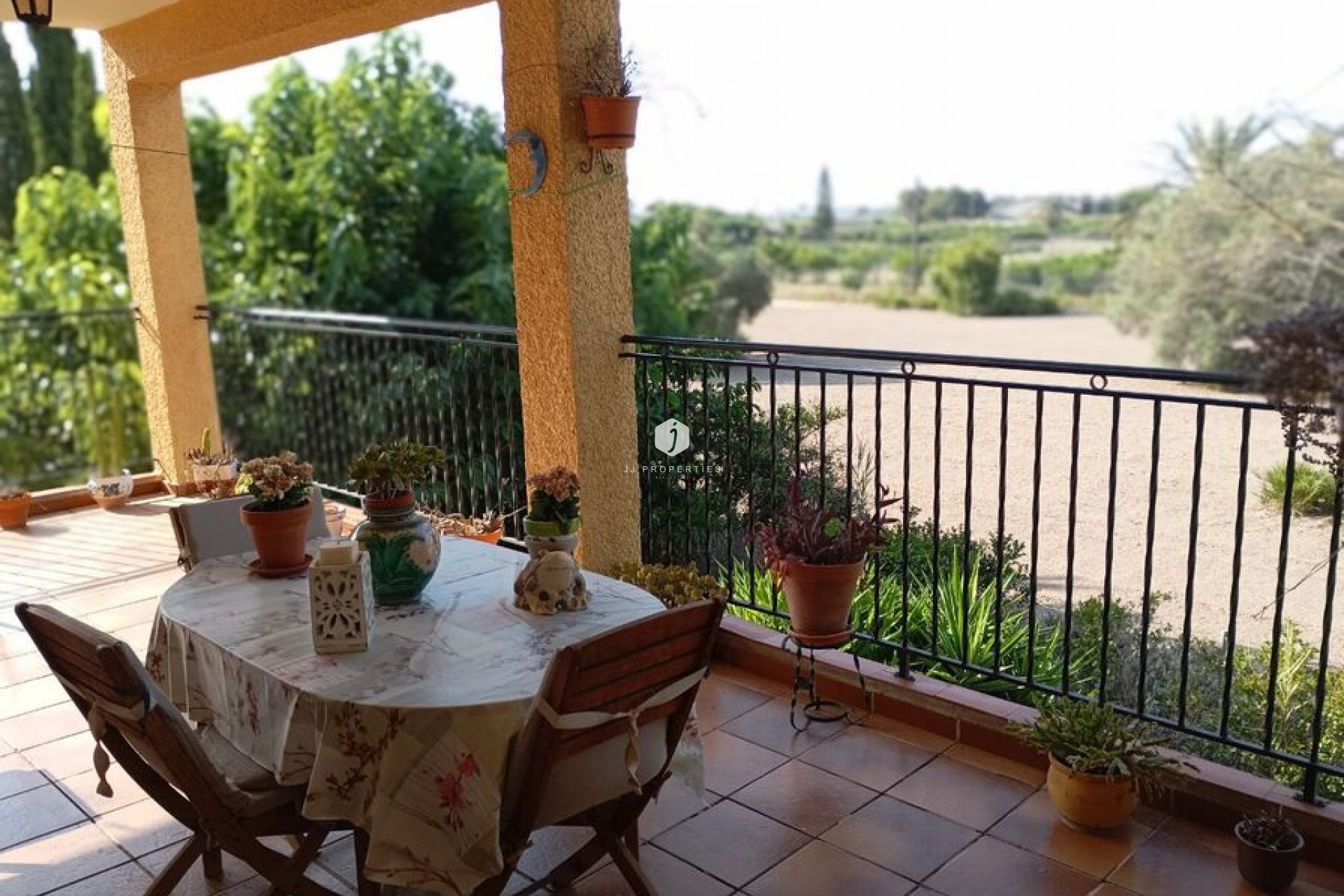 Aus zweiter Hand - Villa -
Daya Nueva - Costa Blanca