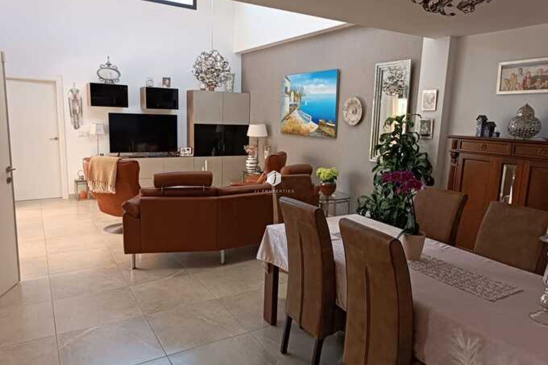 Aus zweiter Hand - Villa -
Daya Nueva - Costa Blanca