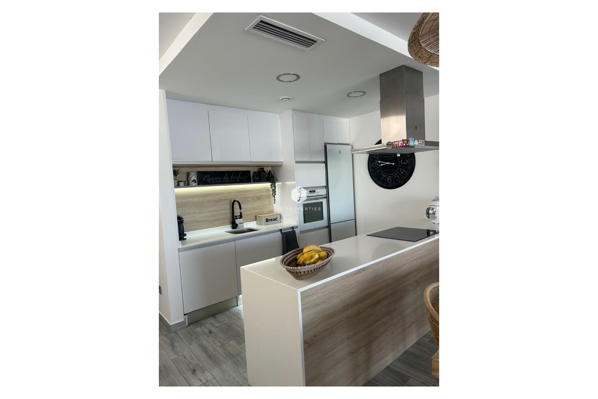 Aus zweiter Hand - Villa -
Daya Vieja - Costa Blanca