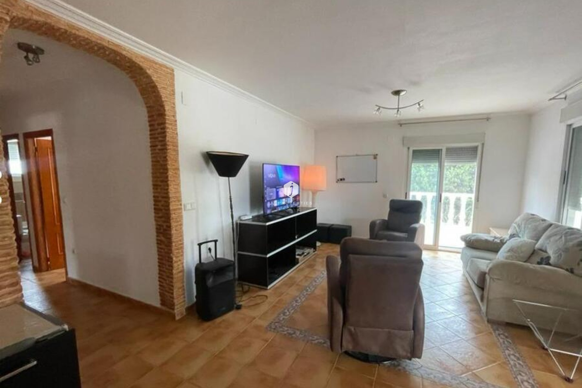 Aus zweiter Hand - Villa -
Daya Vieja - Costa Blanca