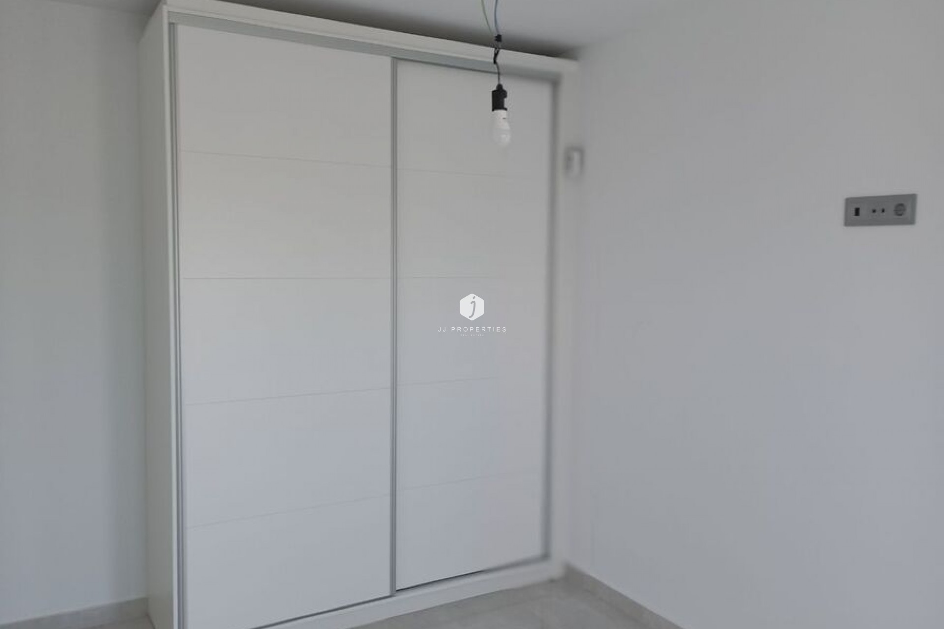 Aus zweiter Hand - Villa -
Daya Vieja - Costa Blanca