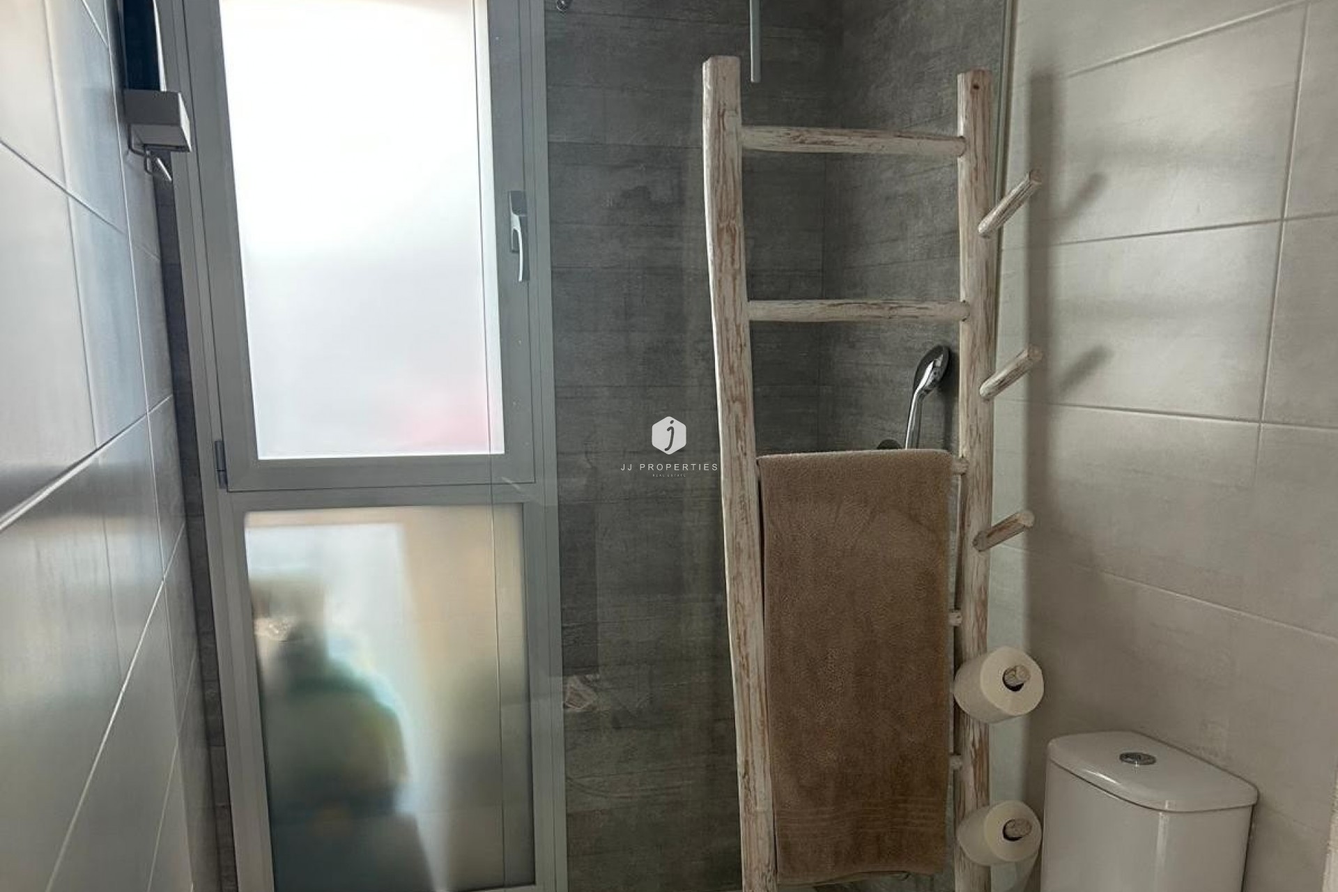 Aus zweiter Hand - Villa -
Daya Vieja - Costa Blanca