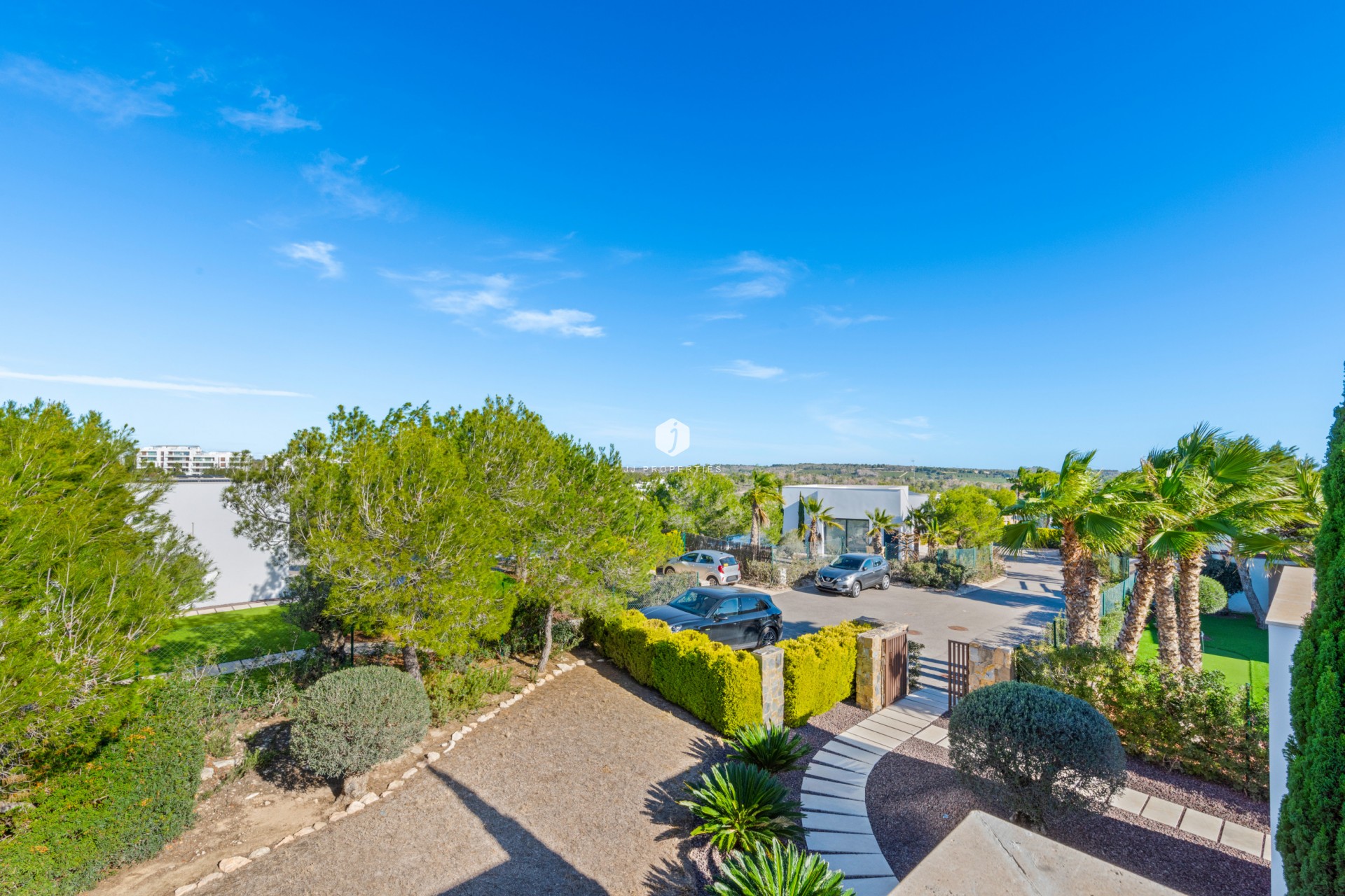 Aus zweiter Hand - Villa -
Dehesa de Campoamor - Costa Blanca