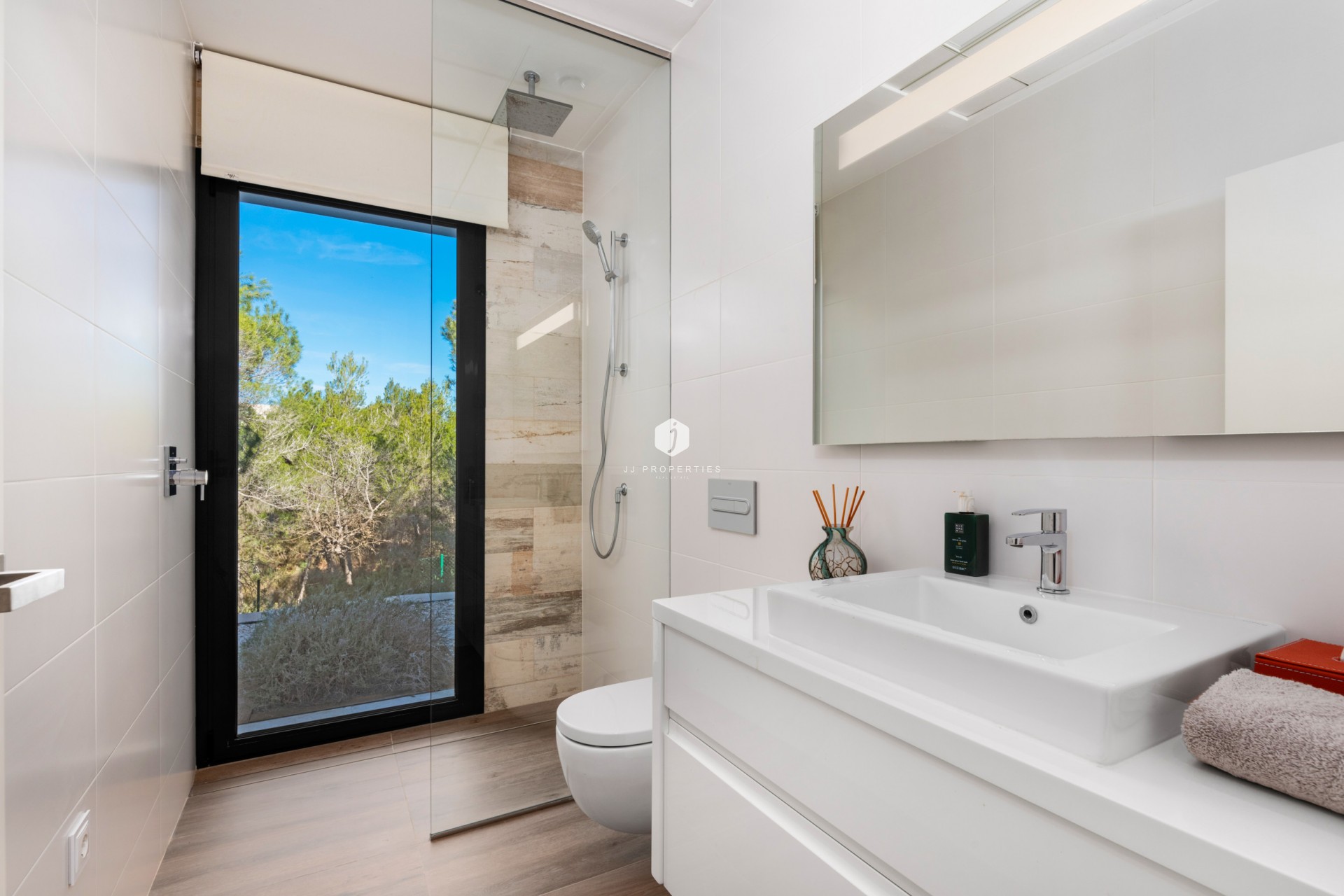 Aus zweiter Hand - Villa -
Dehesa de Campoamor - Costa Blanca