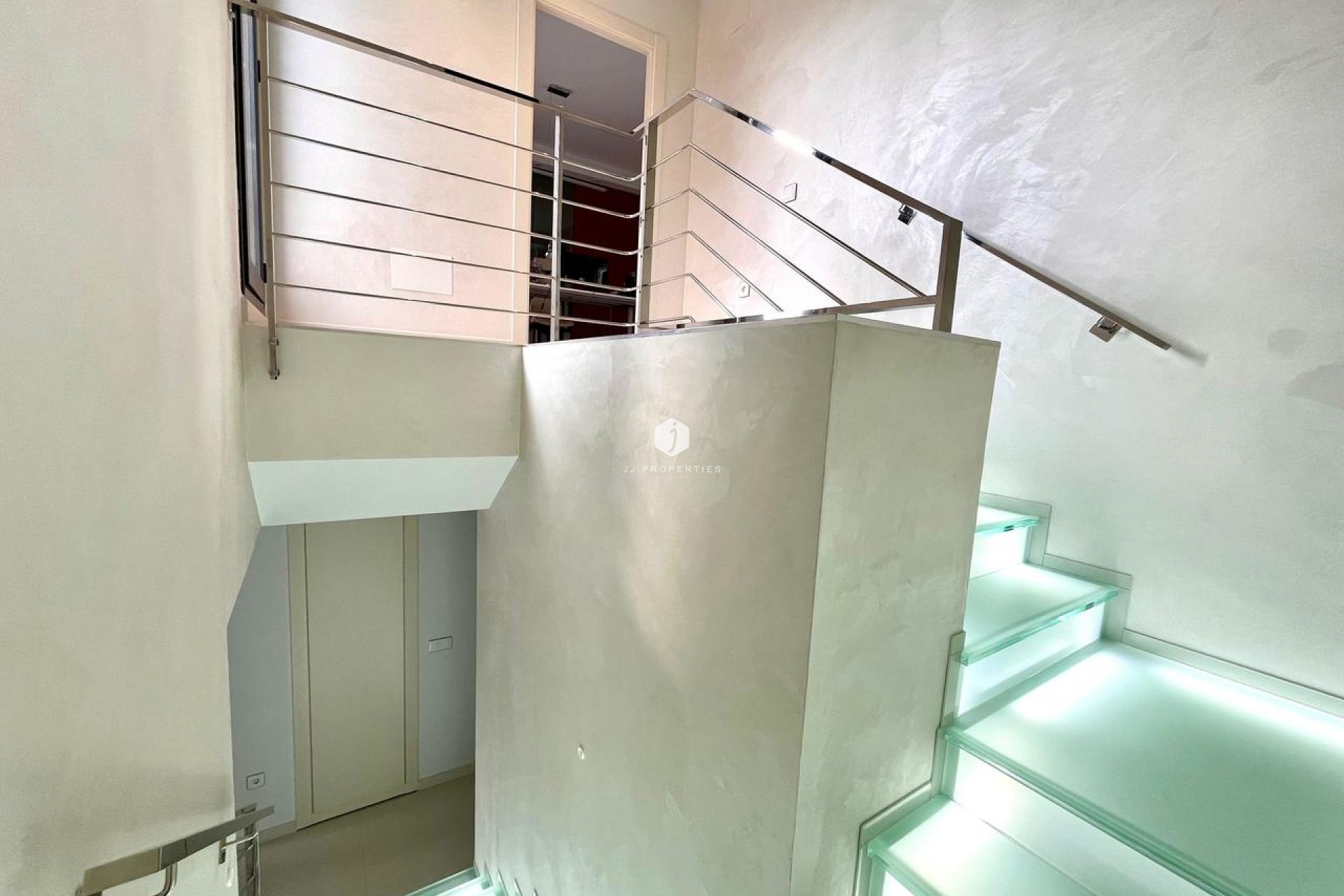 Aus zweiter Hand - Villa -
Dehesa de Campoamor - Costa Blanca