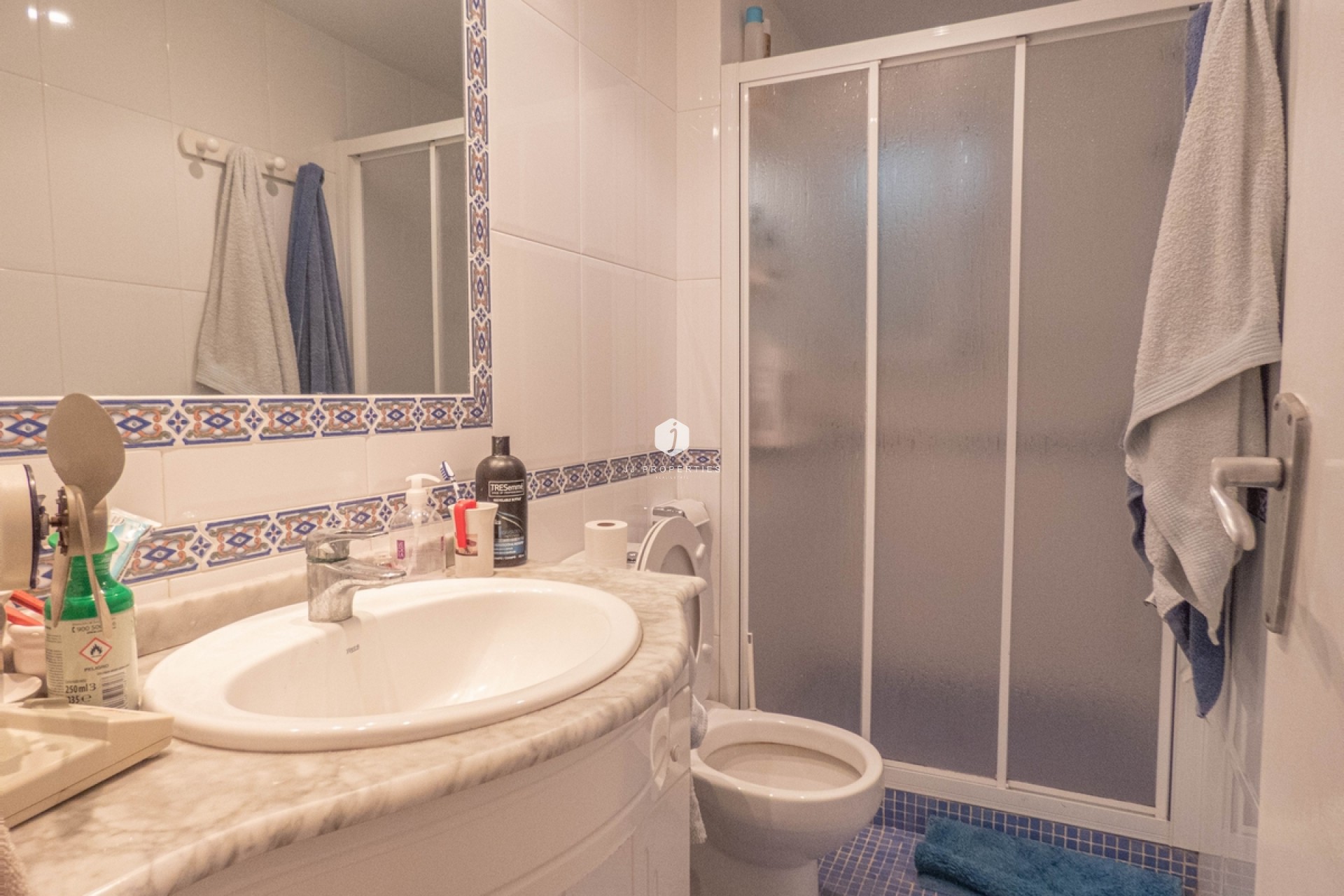 Aus zweiter Hand - Villa -
Dehesa de Campoamor - Costa Blanca