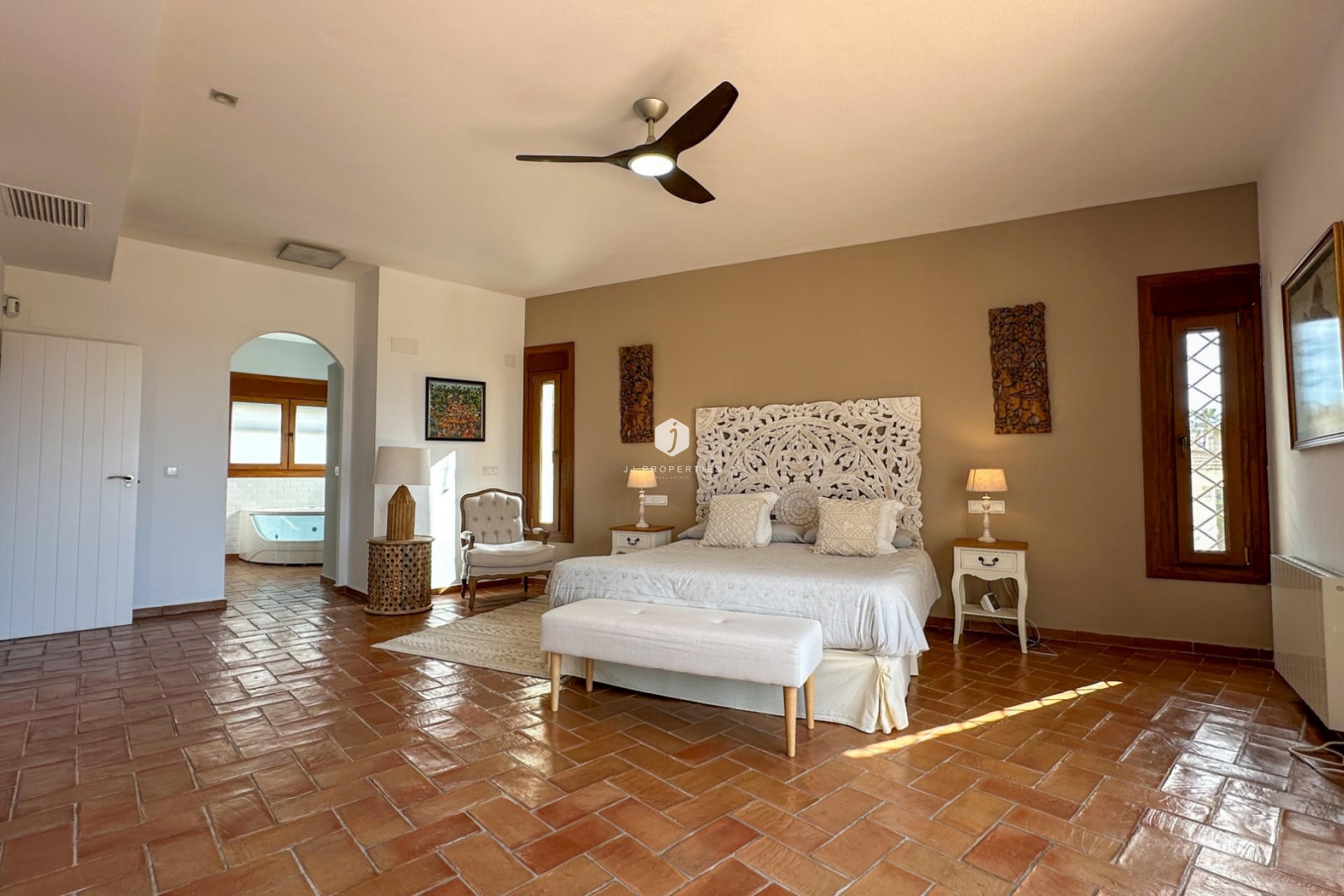 Aus zweiter Hand - Villa -
Dehesa de Campoamor - Costa Blanca