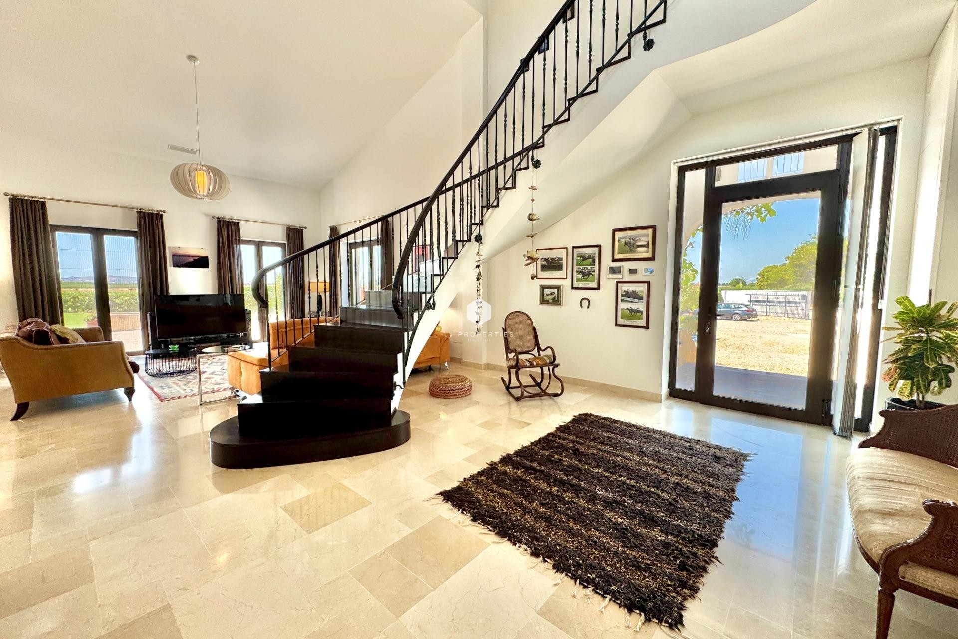 Aus zweiter Hand - Villa -
Dolores - Comunidad Valenciana