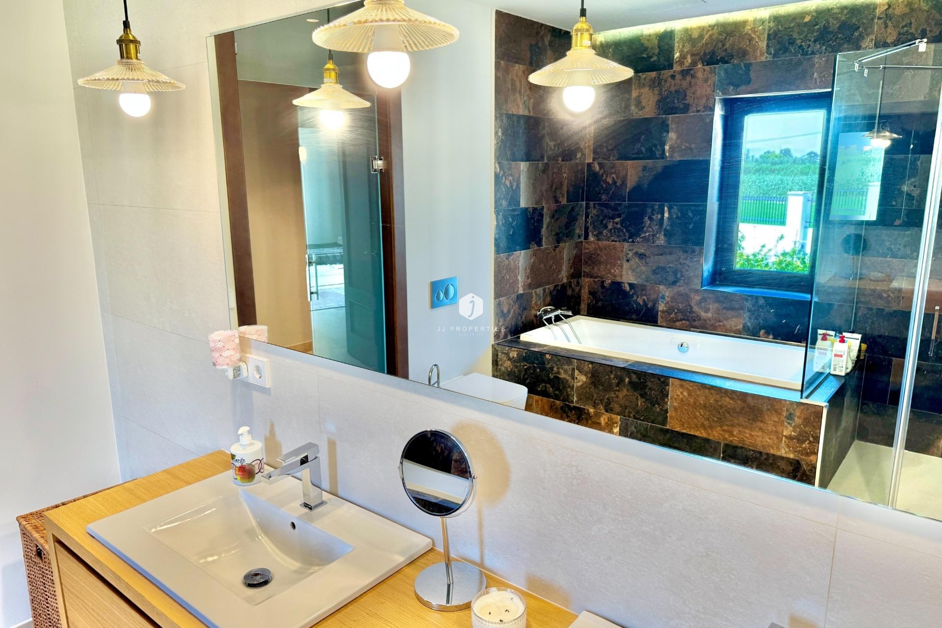 Aus zweiter Hand - Villa -
Dolores - Comunidad Valenciana