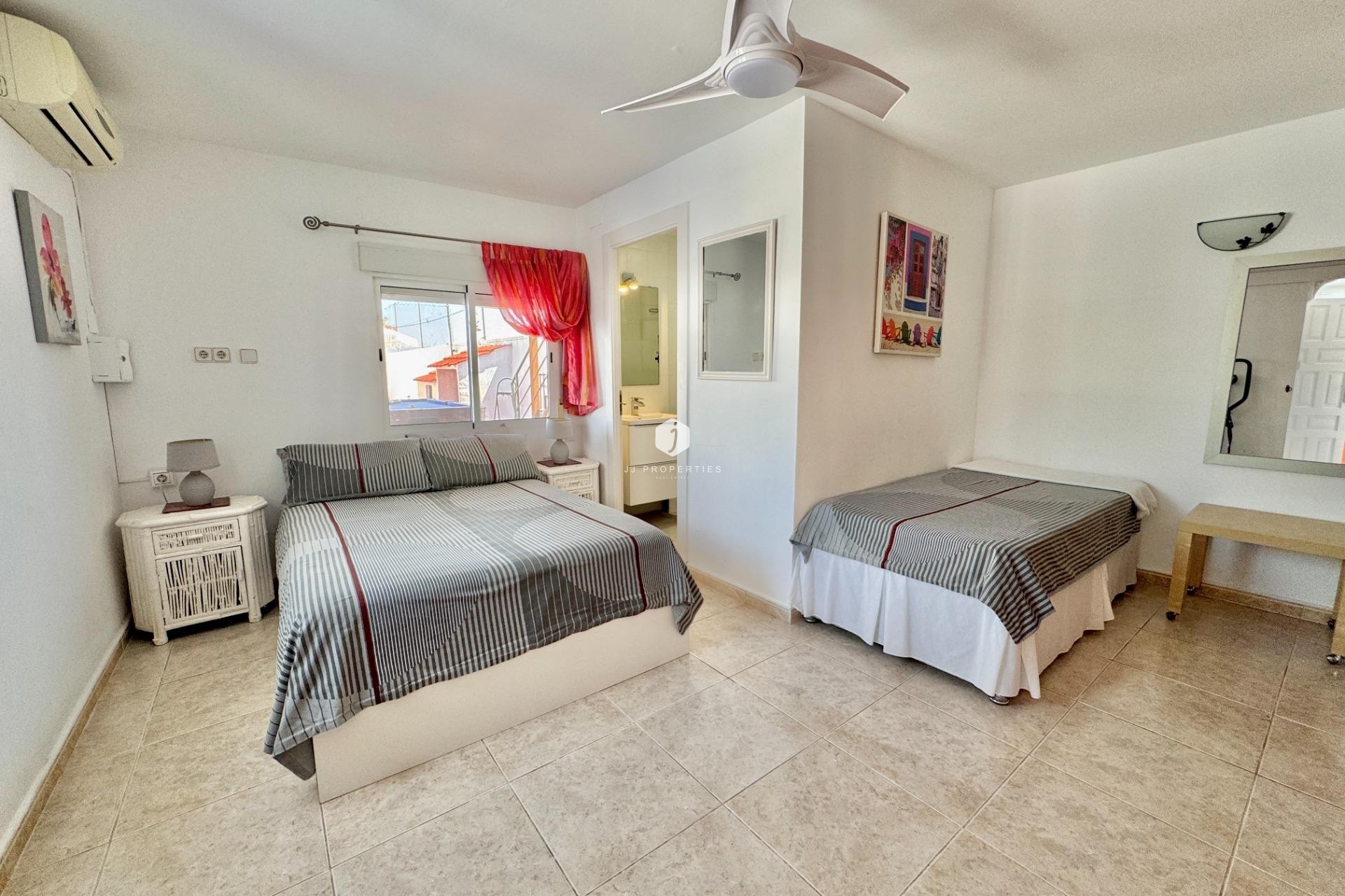 Aus zweiter Hand - Villa -
Dolores - Comunidad Valenciana