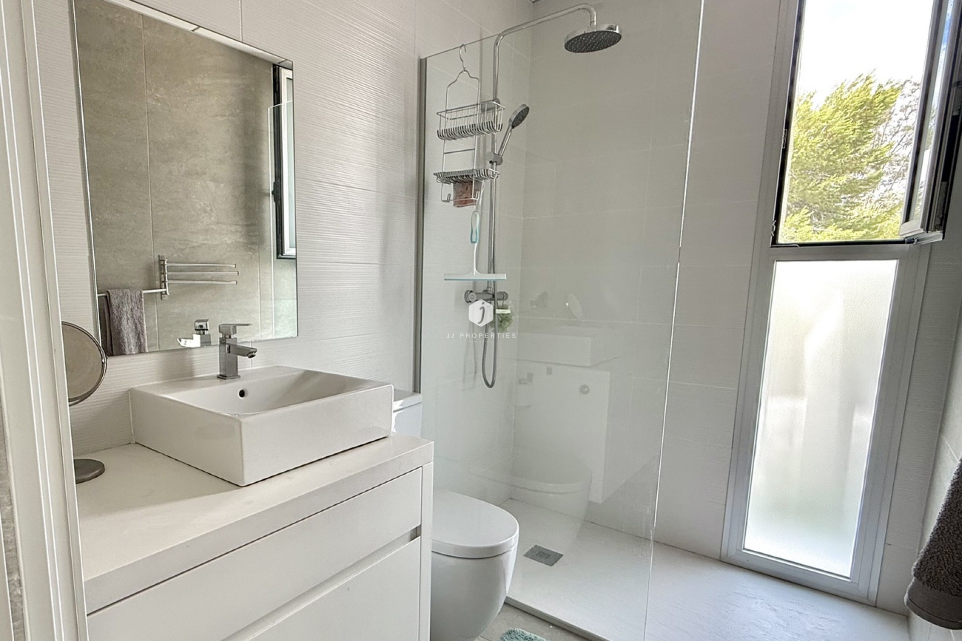 Aus zweiter Hand - Villa -
Dolores - Costa Blanca