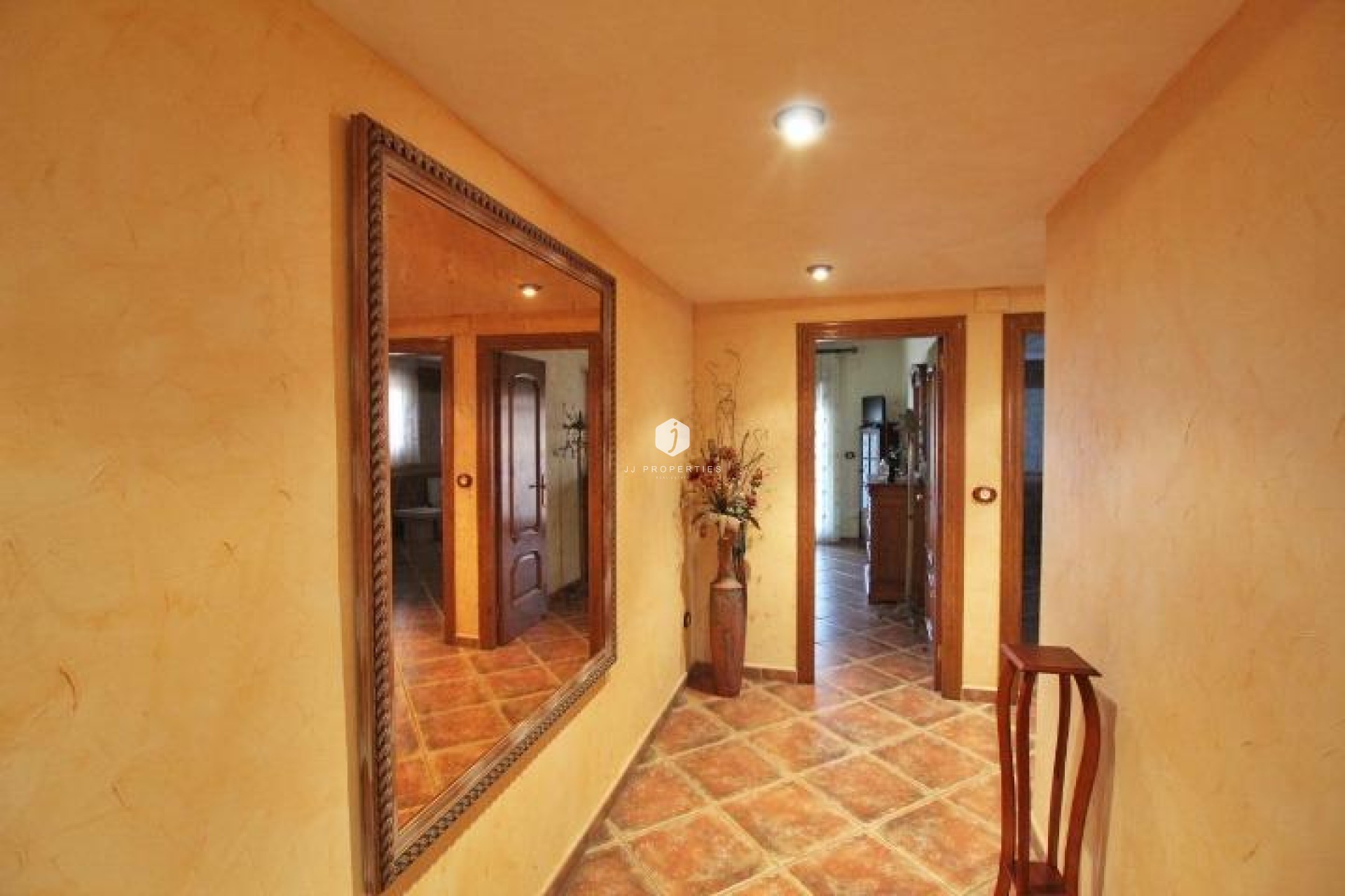 Aus zweiter Hand - Villa -
Formentera del Segura - C- Cooperativa
