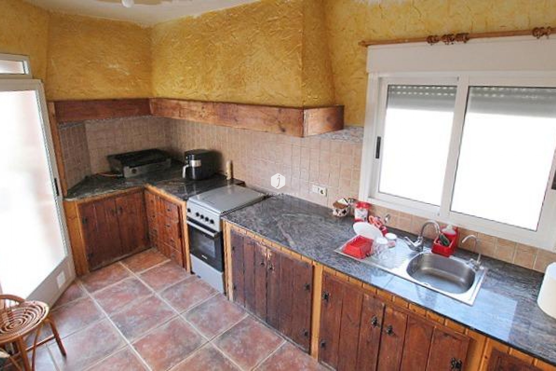 Aus zweiter Hand - Villa -
Formentera del Segura - C- Cooperativa