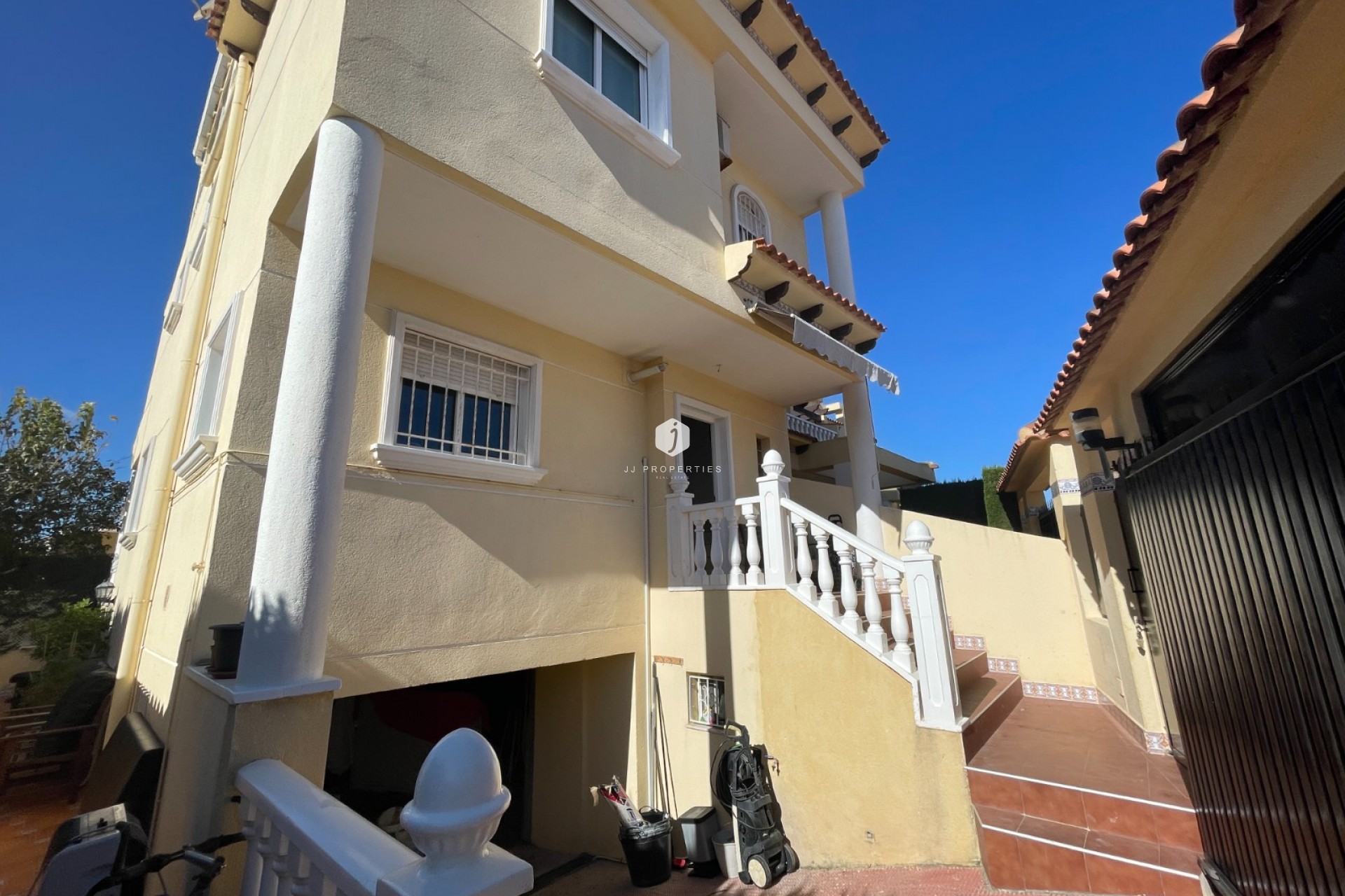 Aus zweiter Hand - Villa -
Guardamar del Segura - Costa Blanca