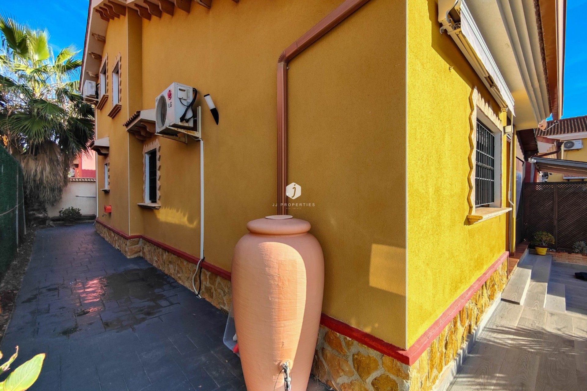 Aus zweiter Hand - Villa -
Guardamar del Segura - Costa Blanca