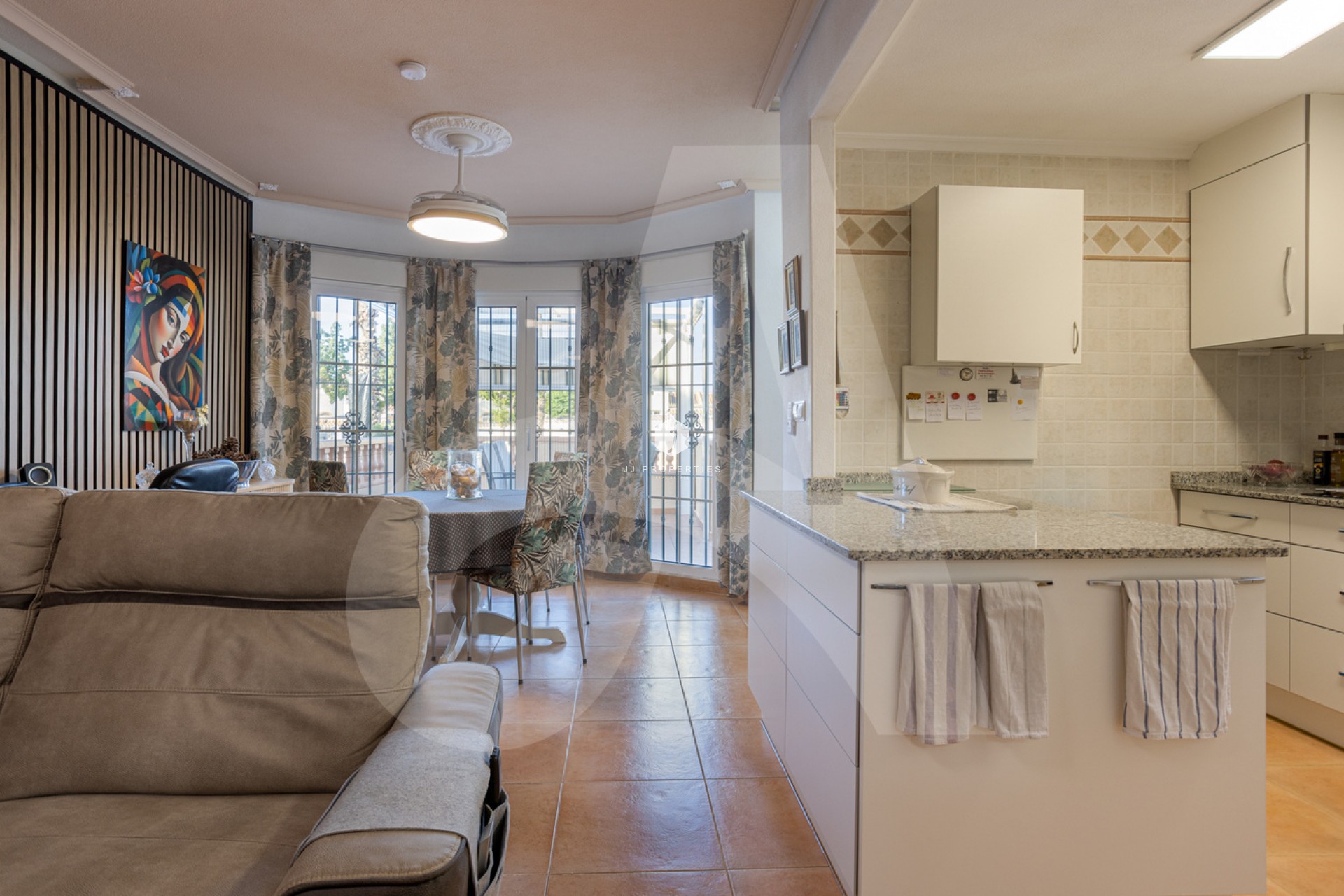 Aus zweiter Hand - Villa -
Guardamar del Segura - El Raso