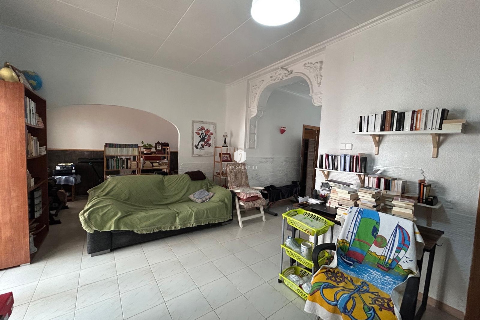 Aus zweiter Hand - Villa -
Jacarilla - Inland