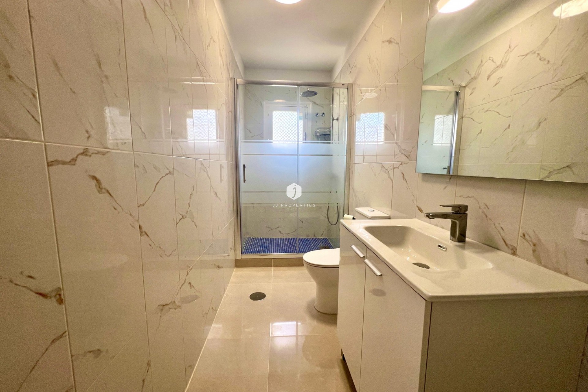 Aus zweiter Hand - Villa -
La Mata - Costa Blanca