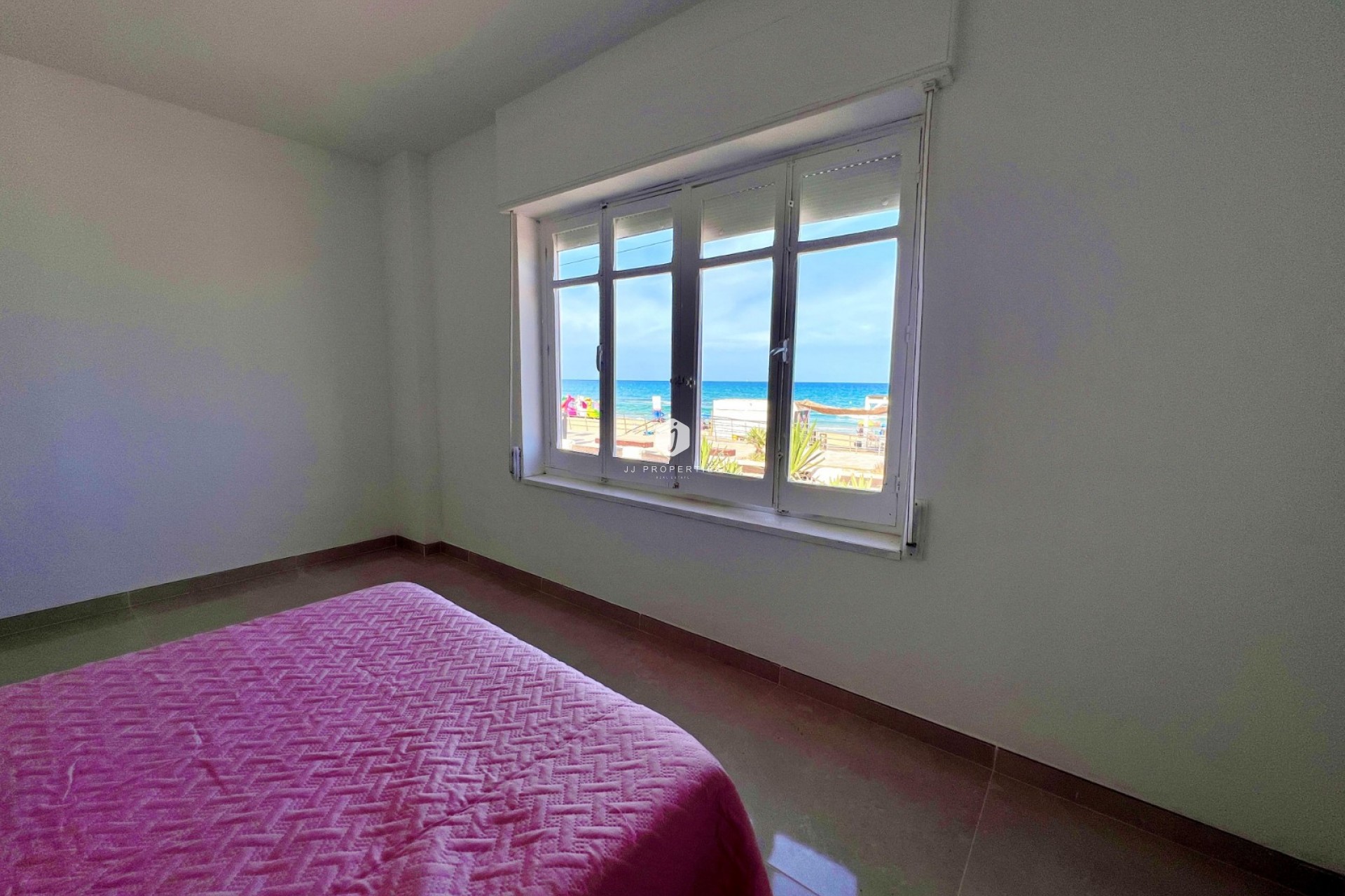 Aus zweiter Hand - Villa -
La Mata - Costa Blanca