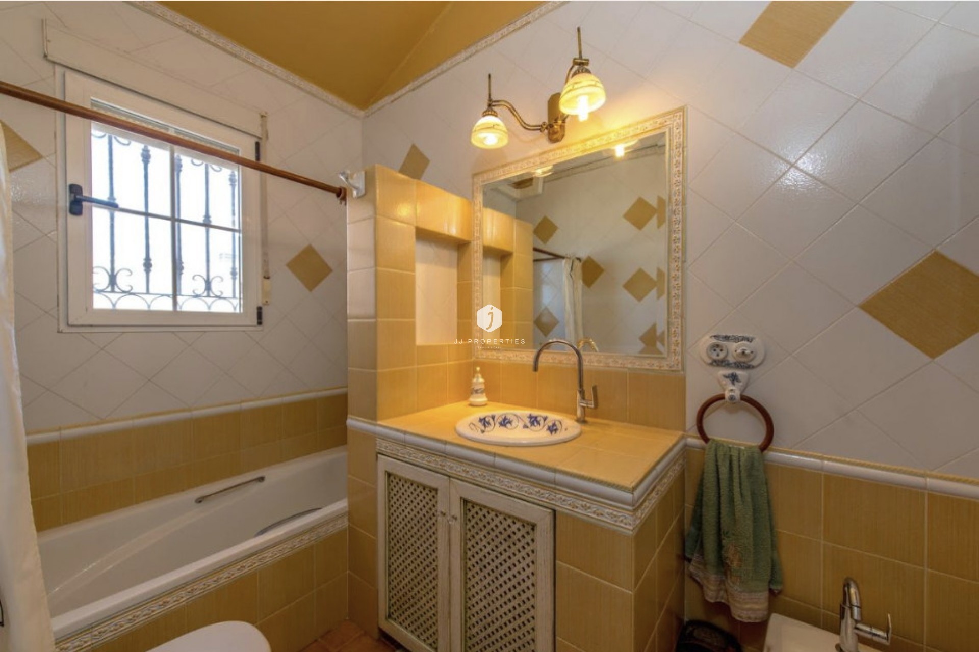 Aus zweiter Hand - Villa -
La Mata - Costa Blanca