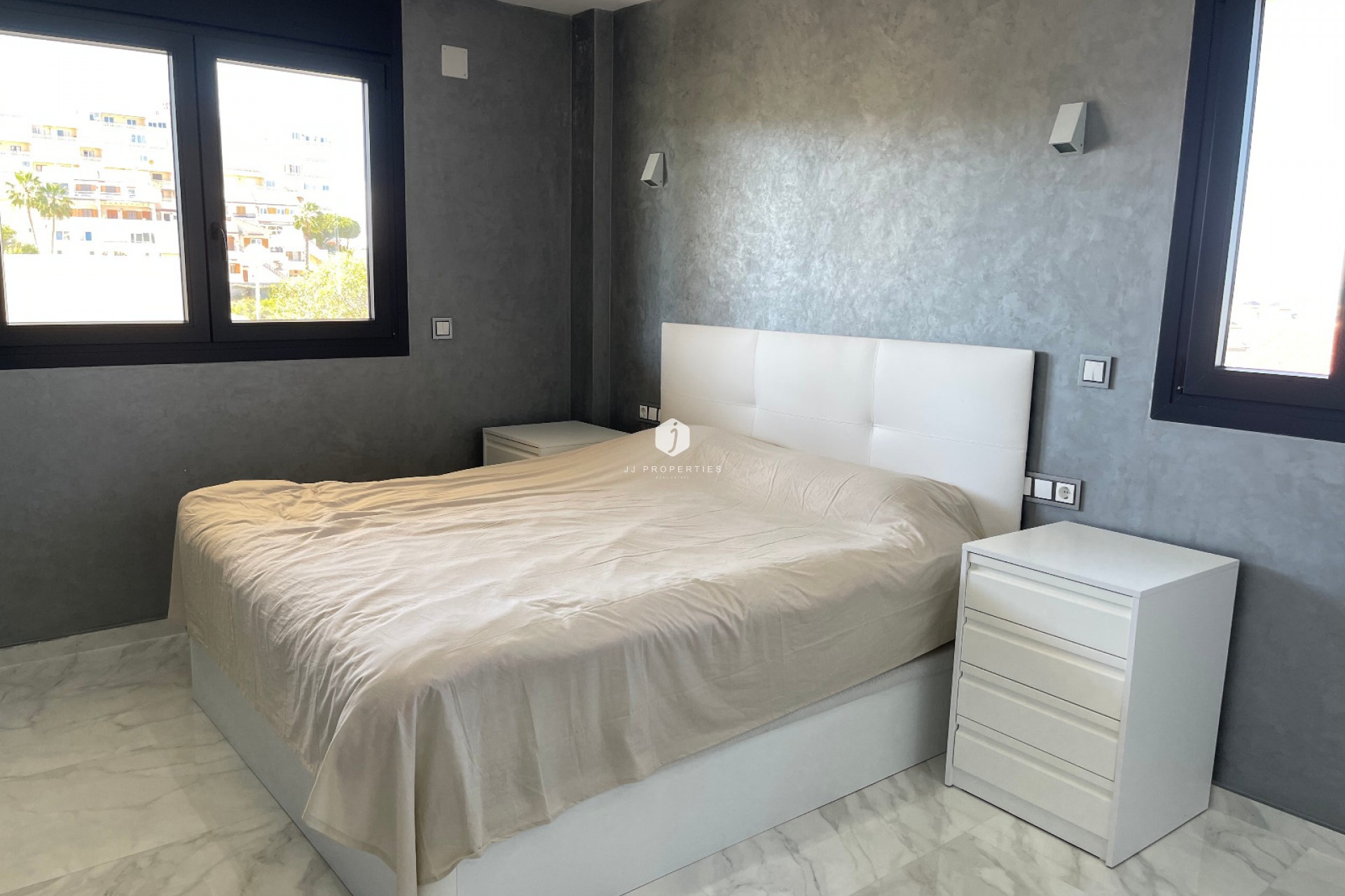 Aus zweiter Hand - Villa -
La Mata - Costa Blanca