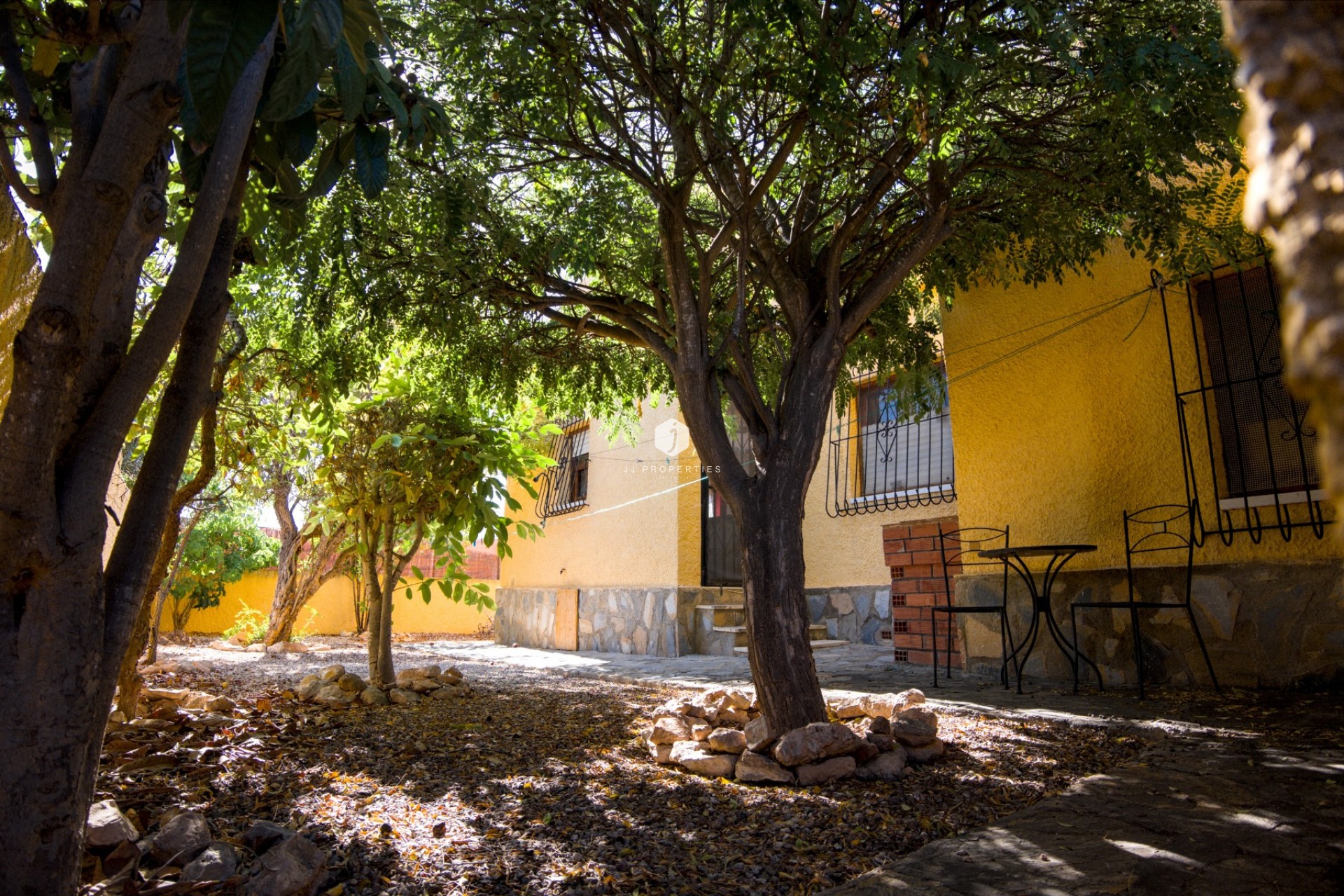 Aus zweiter Hand - Villa -
La Siesta - Costa Blanca