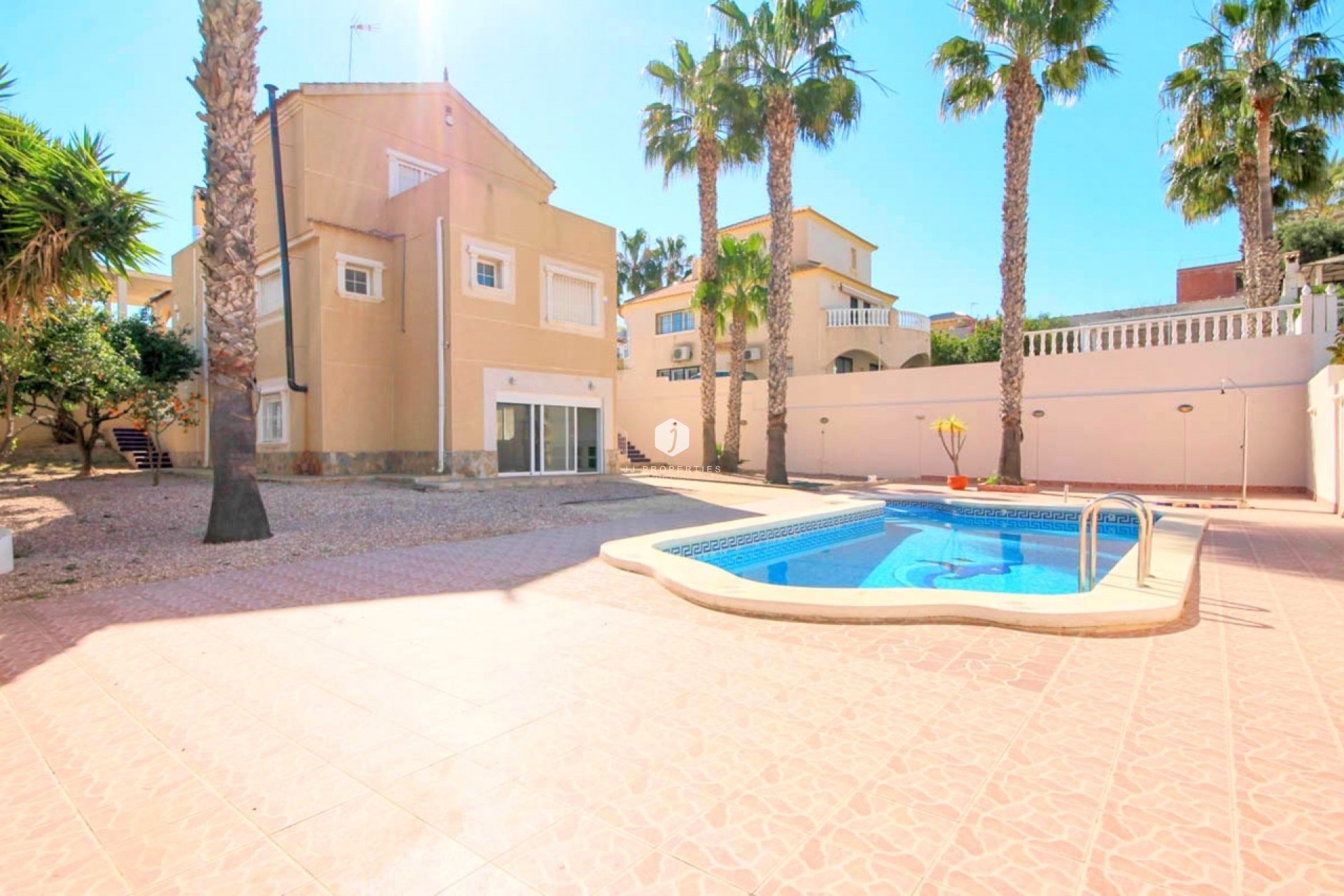 Aus zweiter Hand - Villa -
La Zenia - Costa Blanca