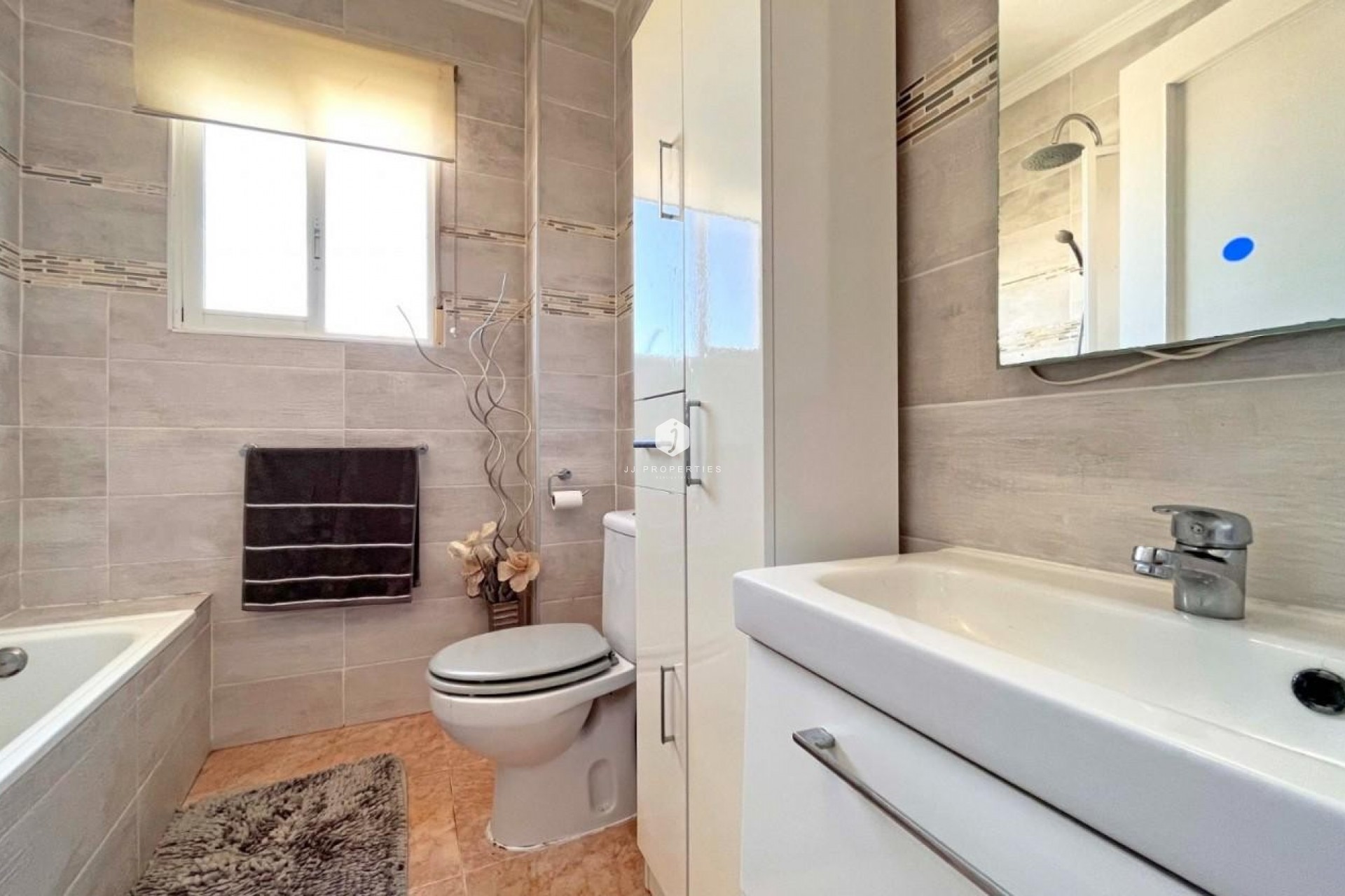 Aus zweiter Hand - Villa -
La Zenia - Costa Blanca