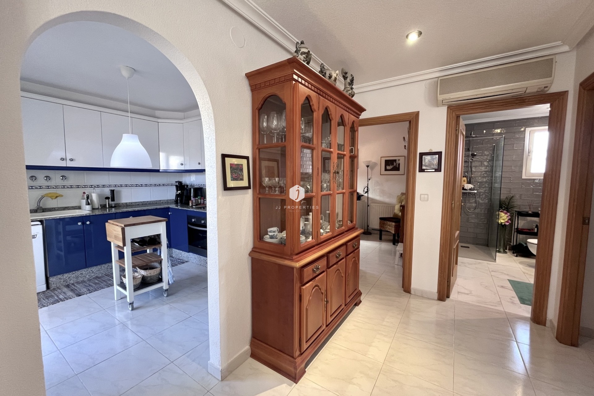 Aus zweiter Hand - Villa -
La Zenia - Costa Blanca