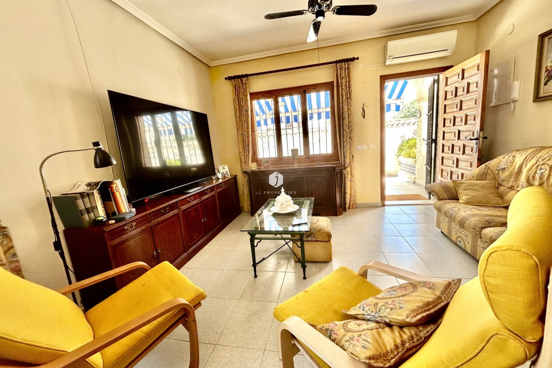 Aus zweiter Hand - Villa -
La Zenia - Costa Blanca