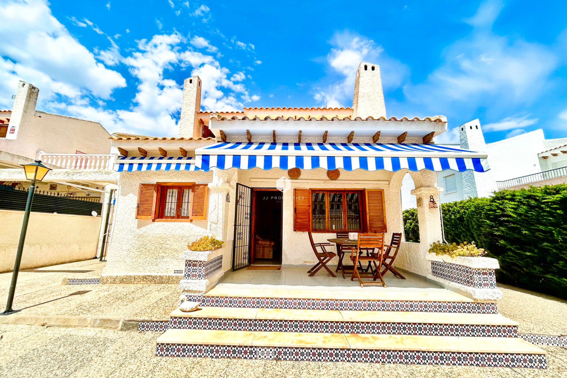 Aus zweiter Hand - Villa -
La Zenia - Costa Blanca